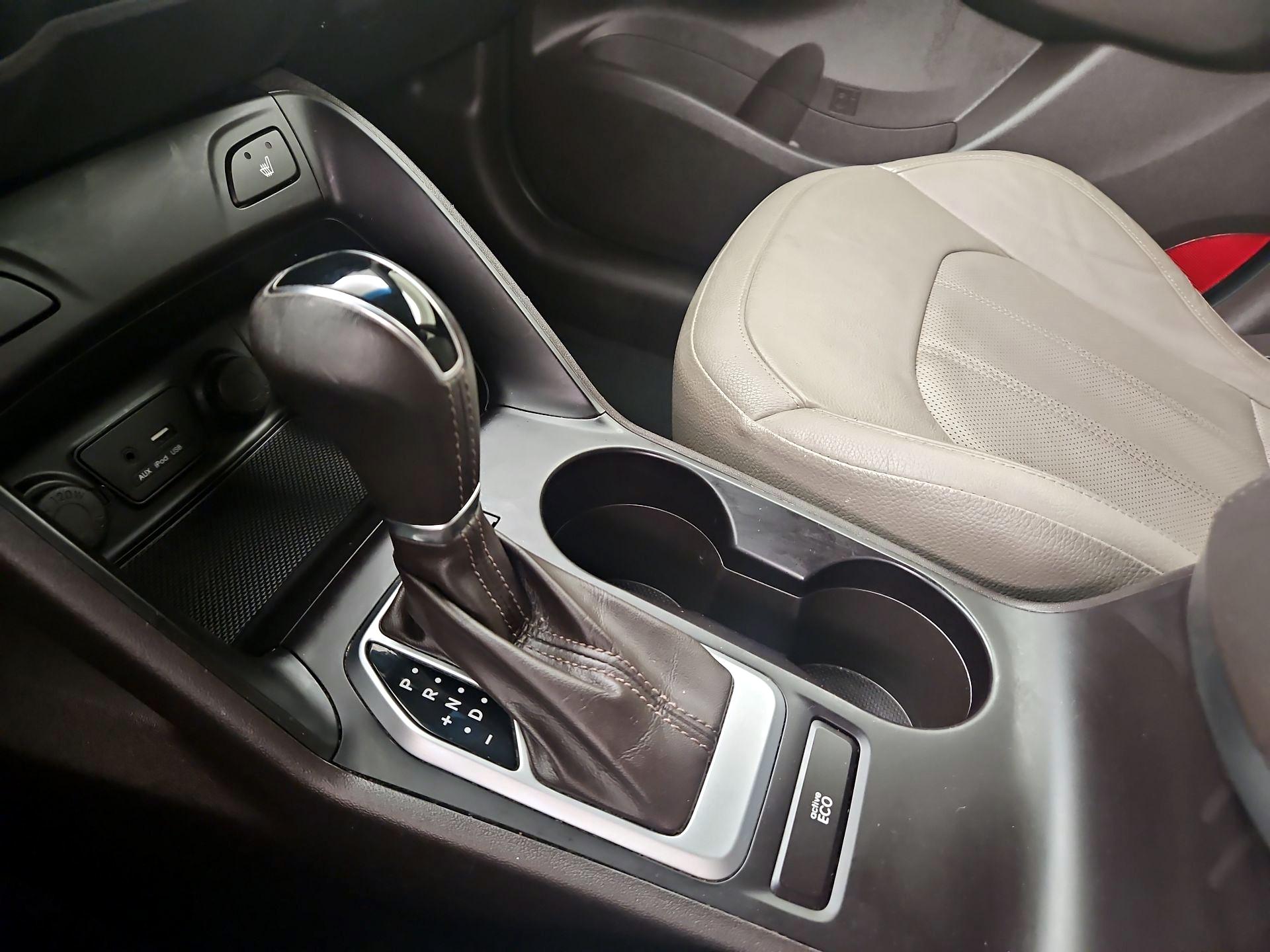 Thumbnail: 2015 Hyundai Tucson - 17