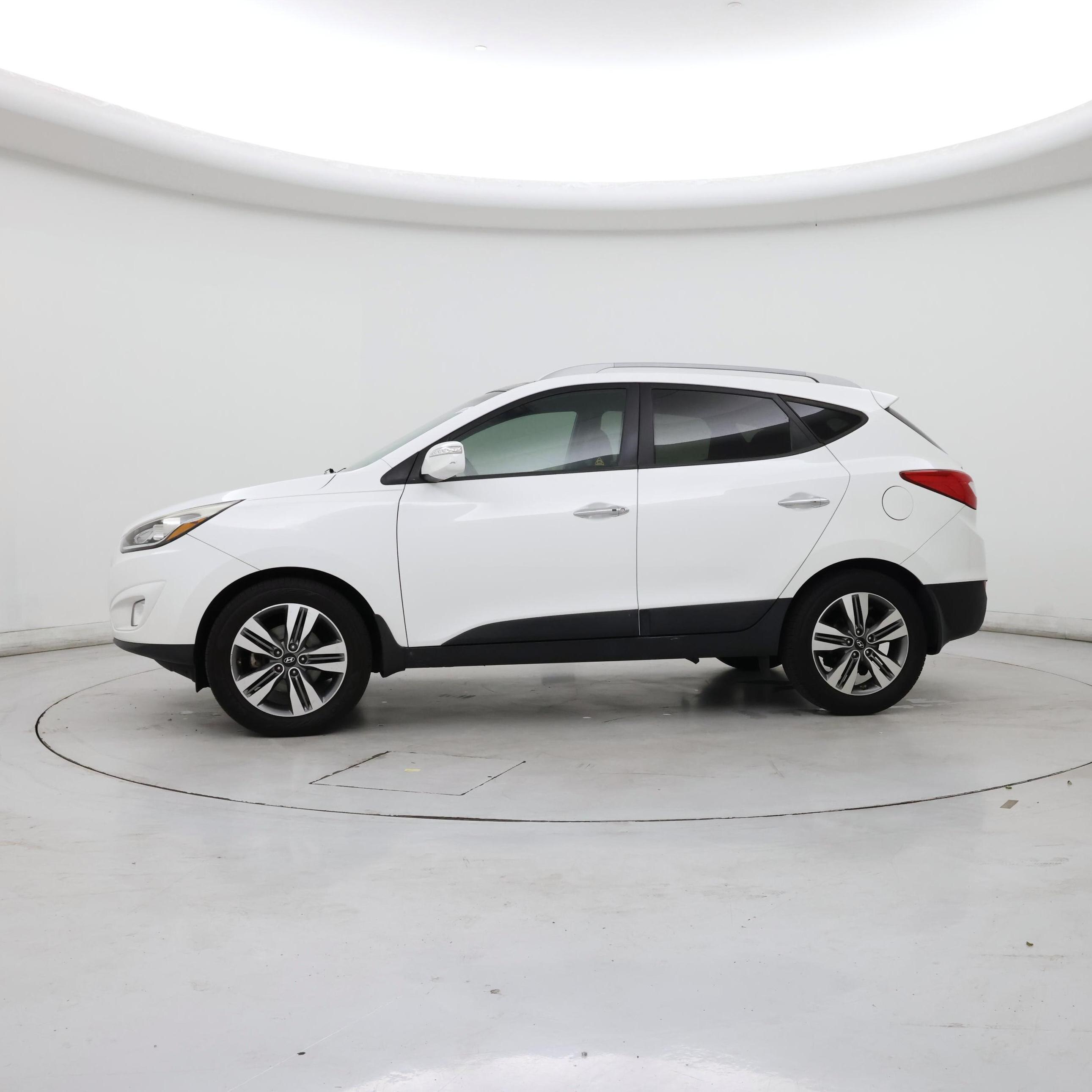 Thumbnail: 2015 Hyundai Tucson - 3