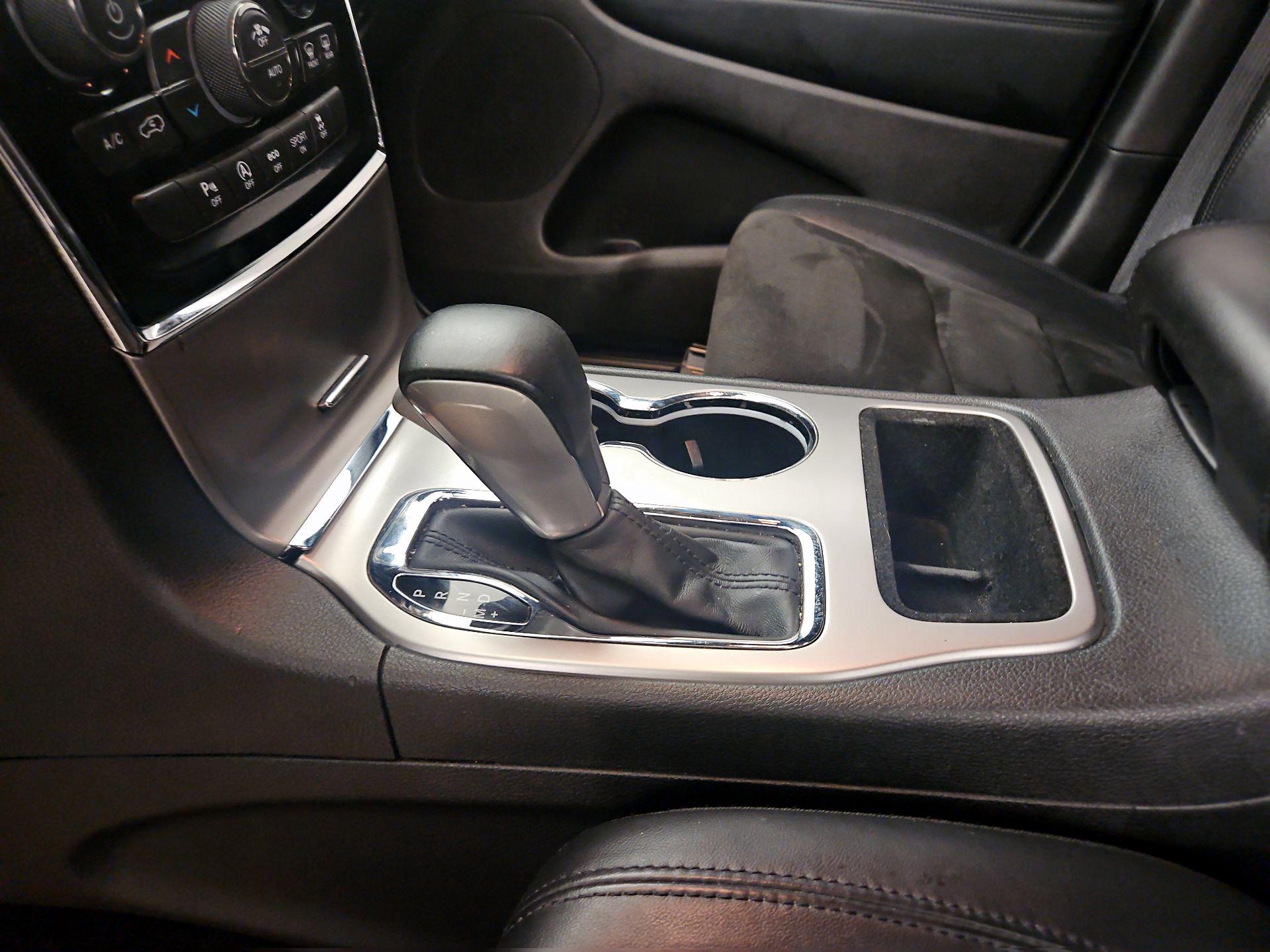 Thumbnail: 2019 Jeep Grand Cherokee - 18