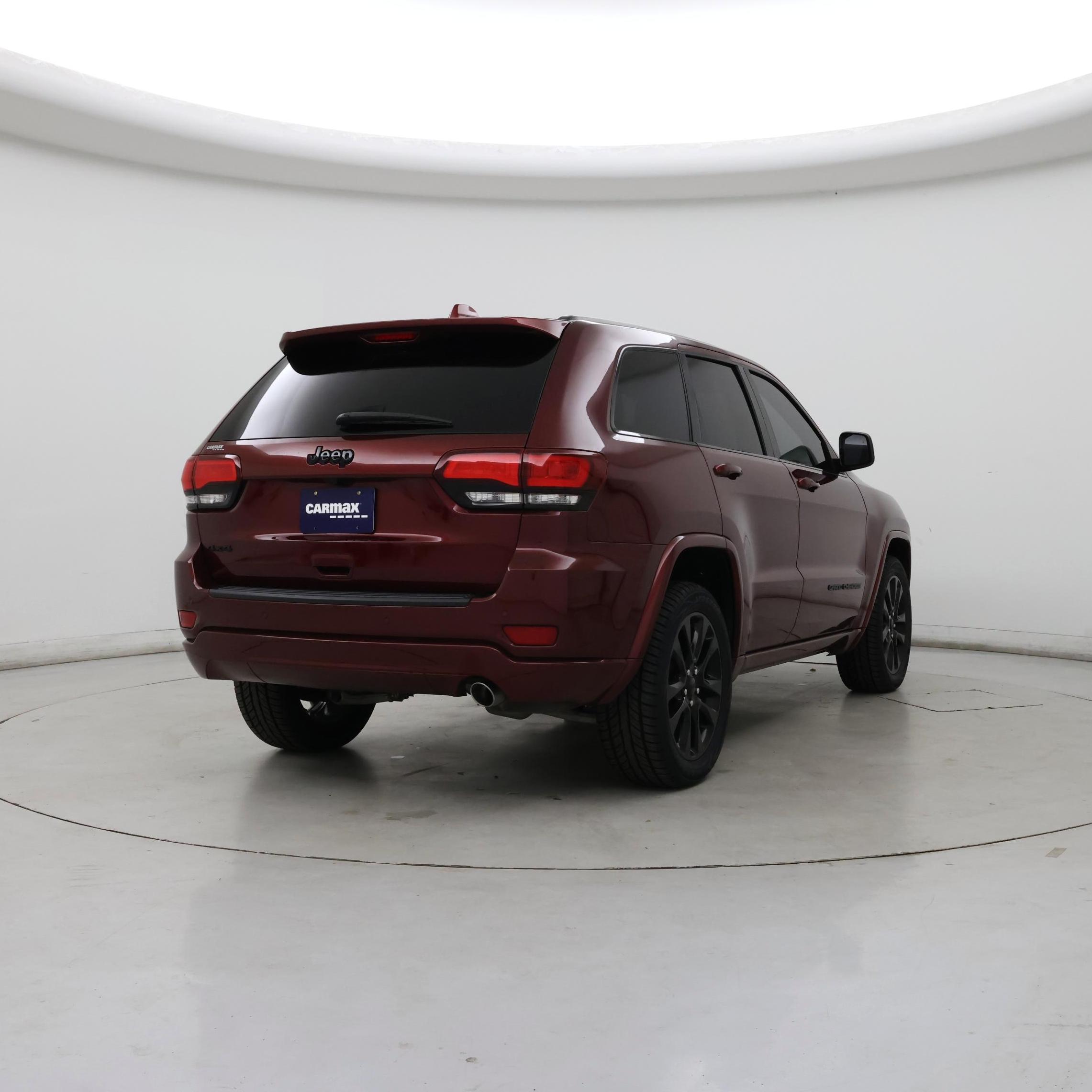 Thumbnail: 2019 Jeep Grand Cherokee - 8