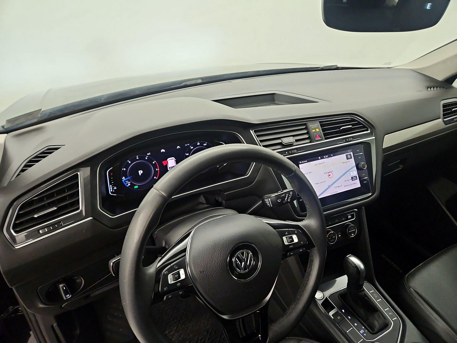 Thumbnail: 2020 Volkswagen Tiguan - 9