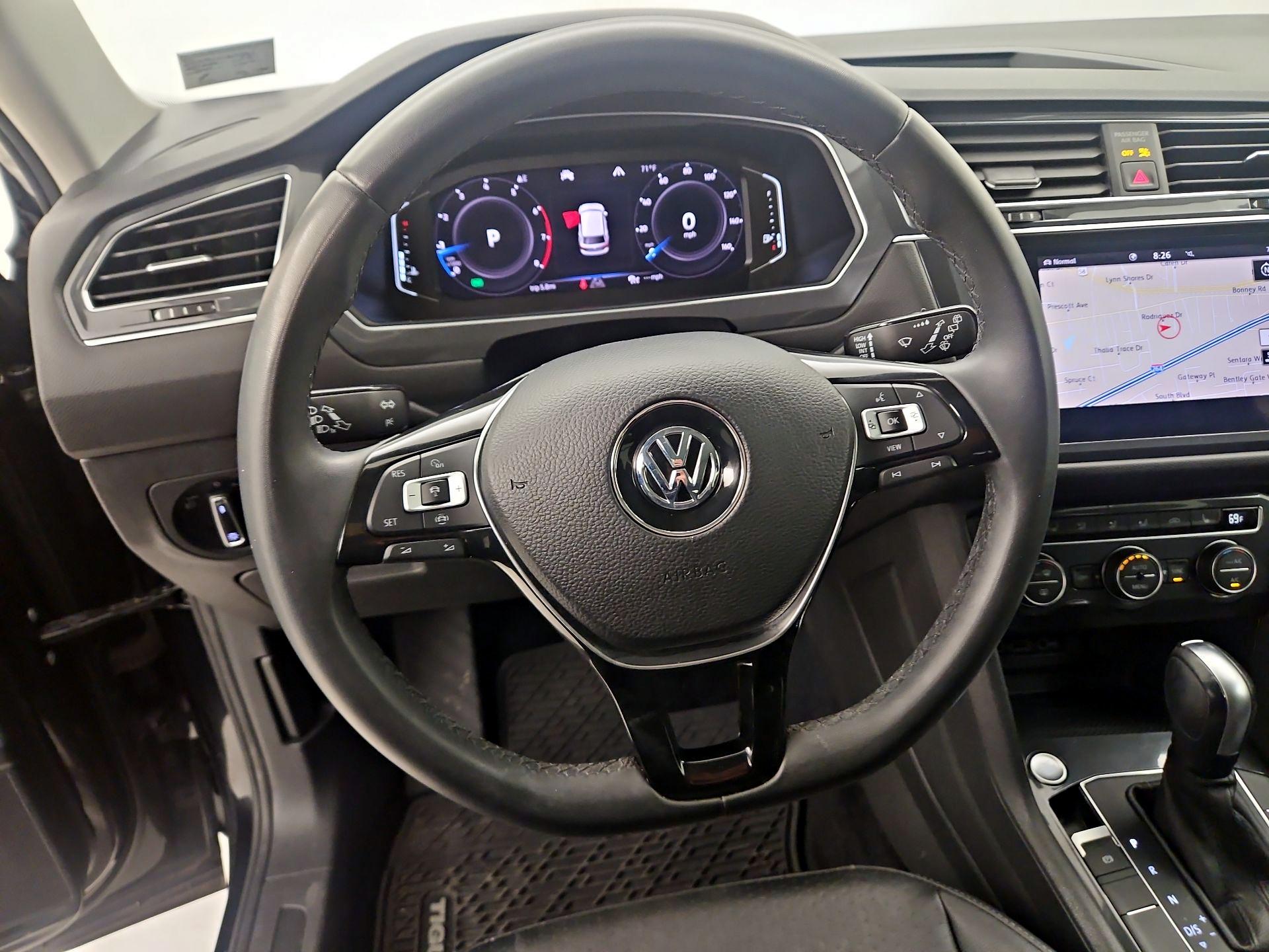 Thumbnail: 2020 Volkswagen Tiguan - 10