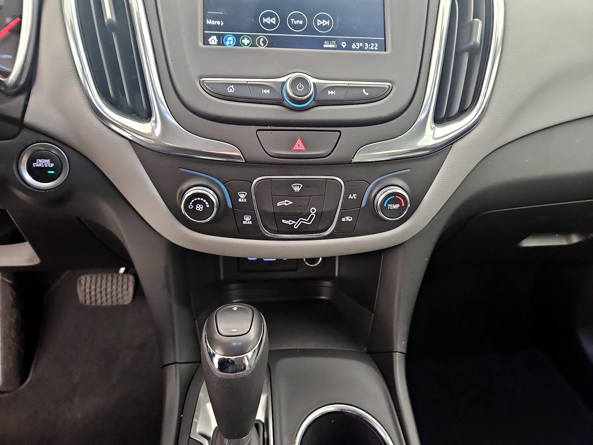 Thumbnail: 2019 Chevrolet Equinox - 16