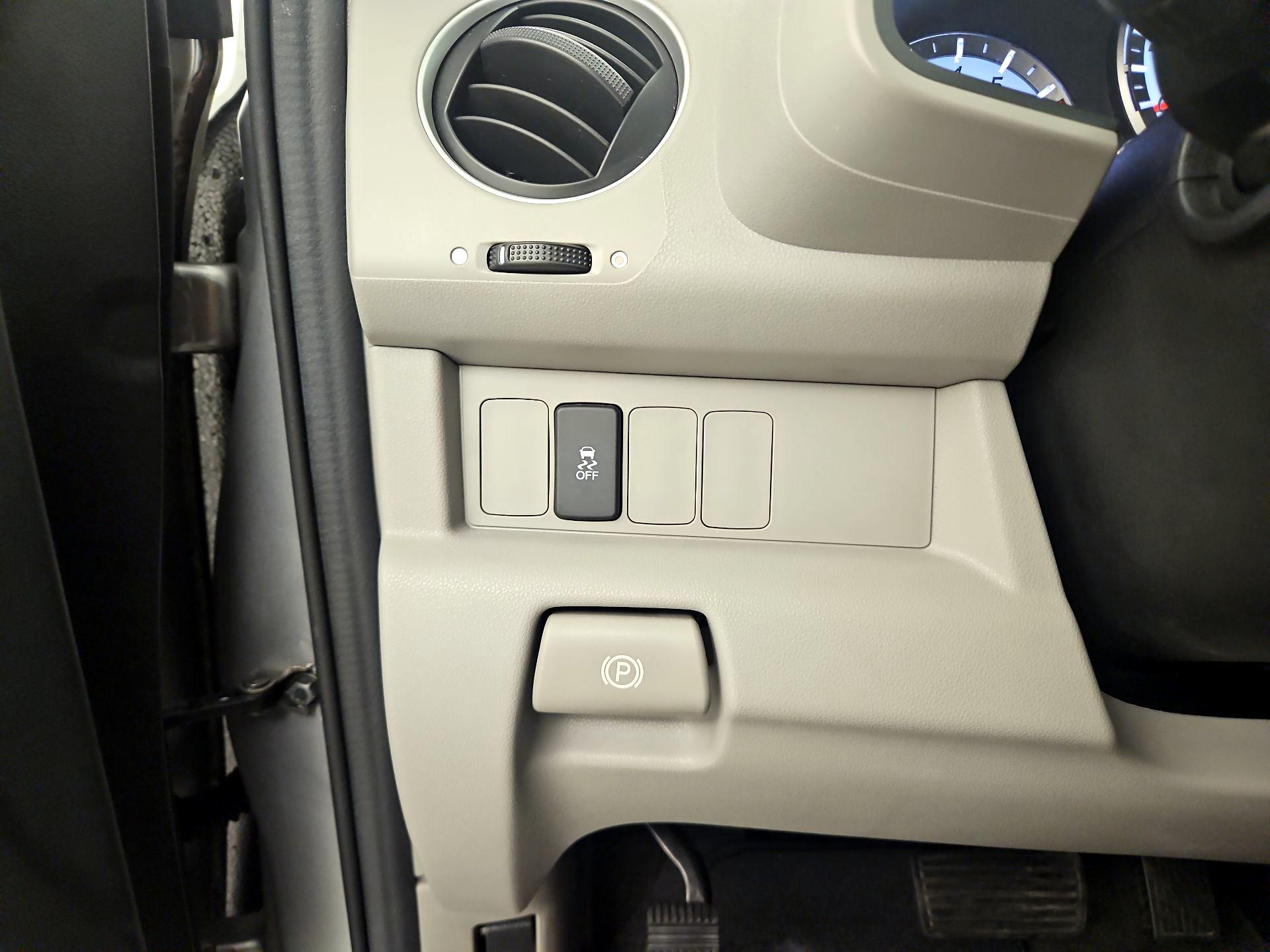 Thumbnail: 2014 Honda Pilot - 13