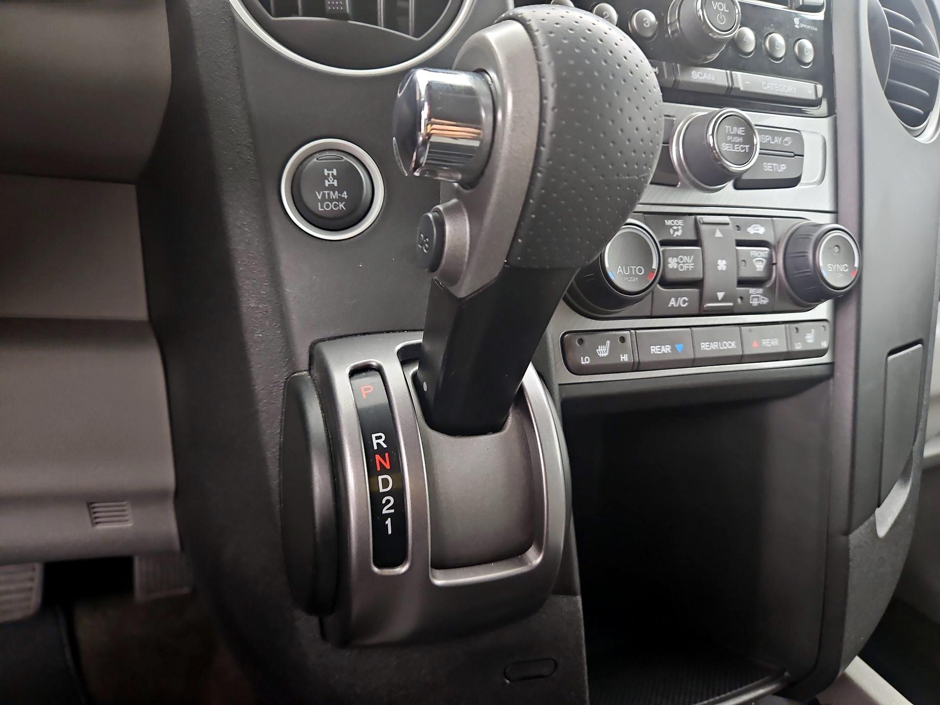 Thumbnail: 2014 Honda Pilot - 17