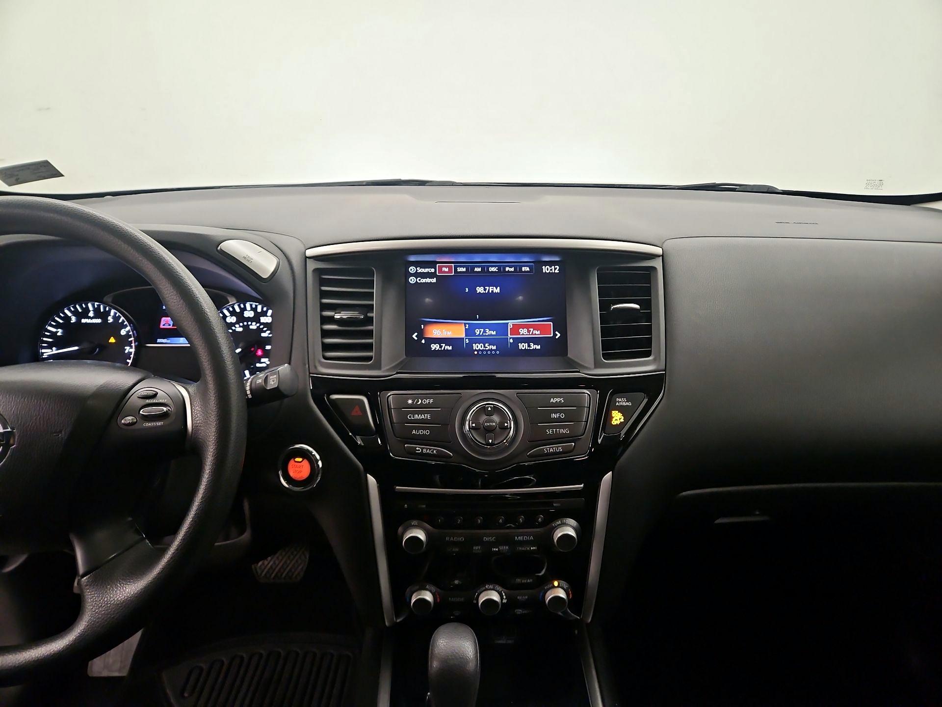 Thumbnail: 2019 Nissan Pathfinder - 9