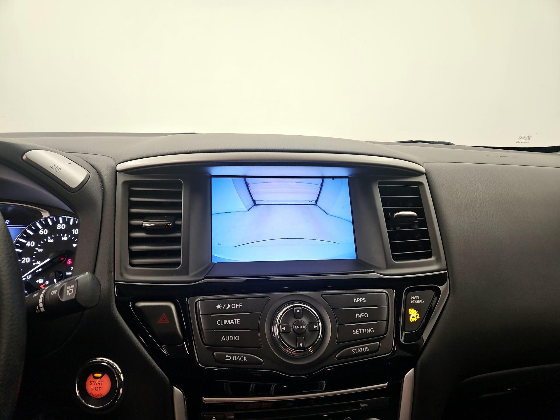 Thumbnail: 2019 Nissan Pathfinder - 14