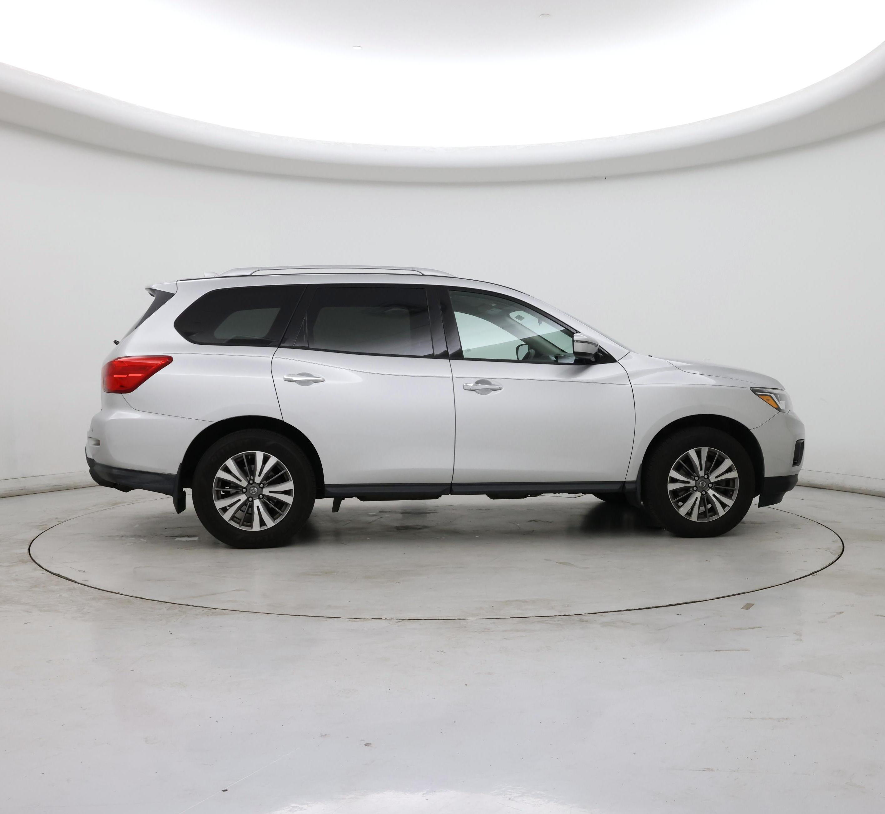 Thumbnail: 2019 Nissan Pathfinder - 7