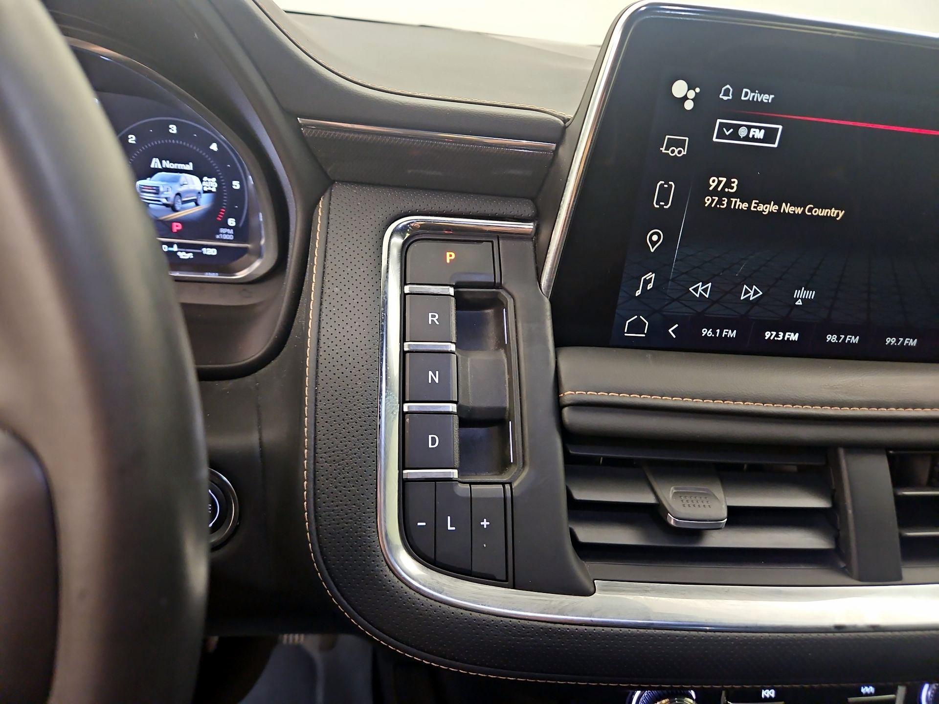 Thumbnail: 2024 GMC Yukon XL - 17