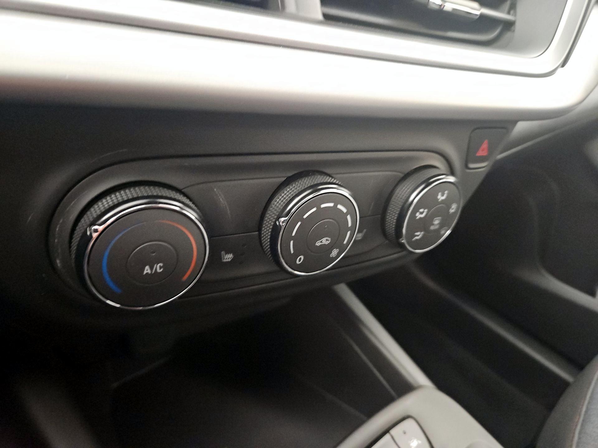 Thumbnail: 2024 Chevrolet Trax - 16