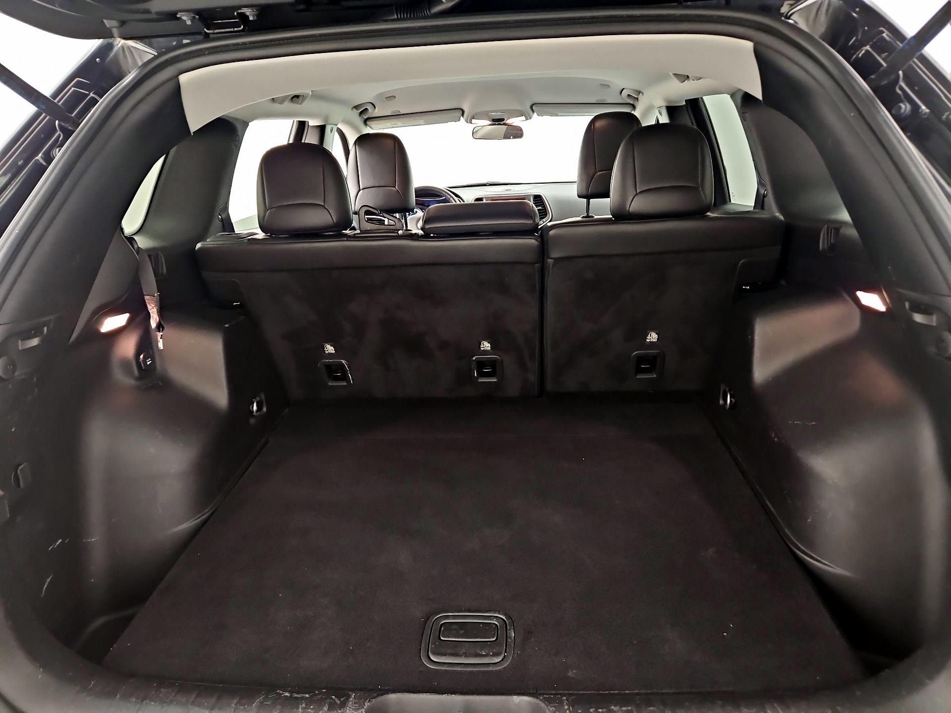 Thumbnail: 2019 Jeep Cherokee - 20