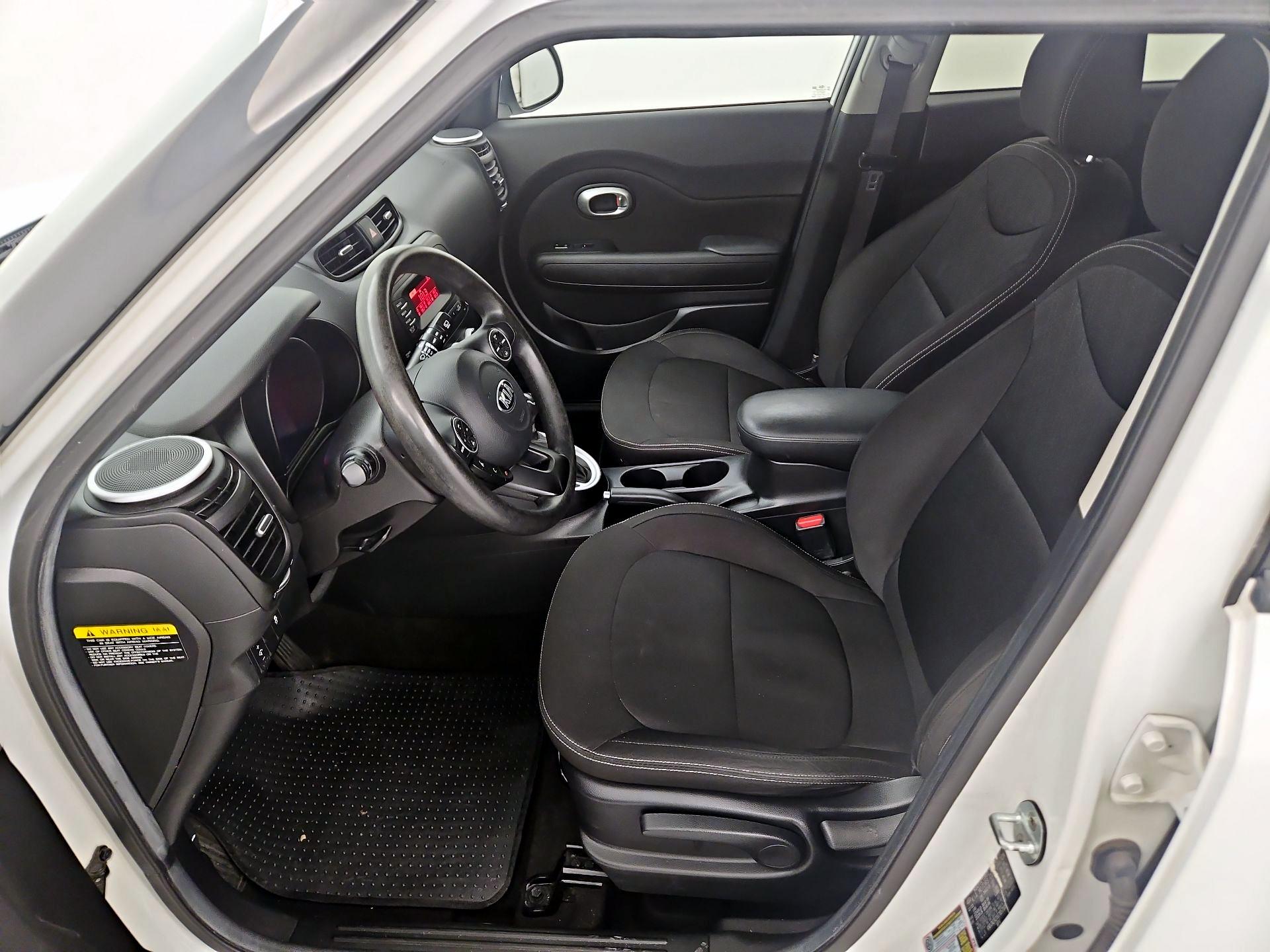 Thumbnail: 2016 Kia Soul - 11