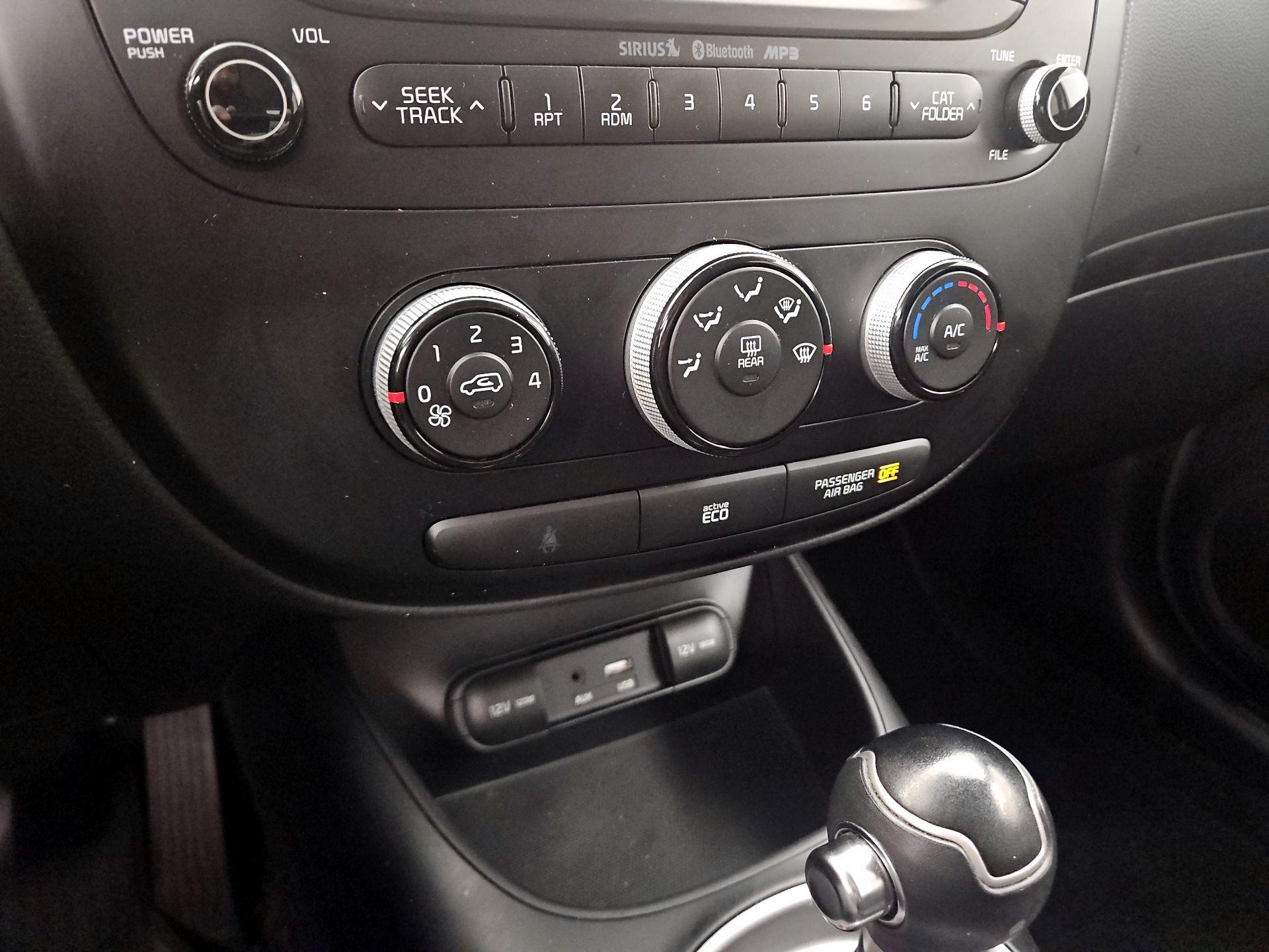 Thumbnail: 2016 Kia Soul - 15