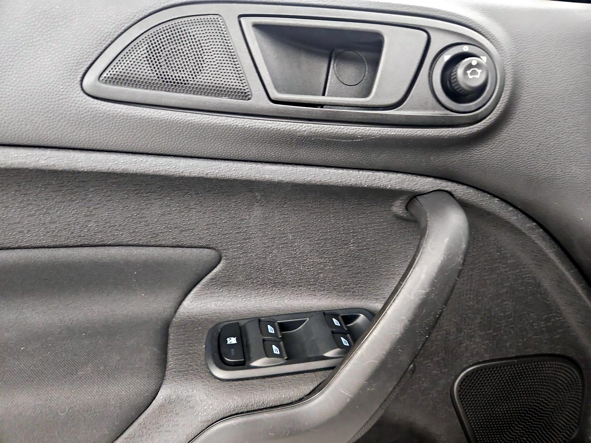 Thumbnail: 2017 Ford Fiesta - 12