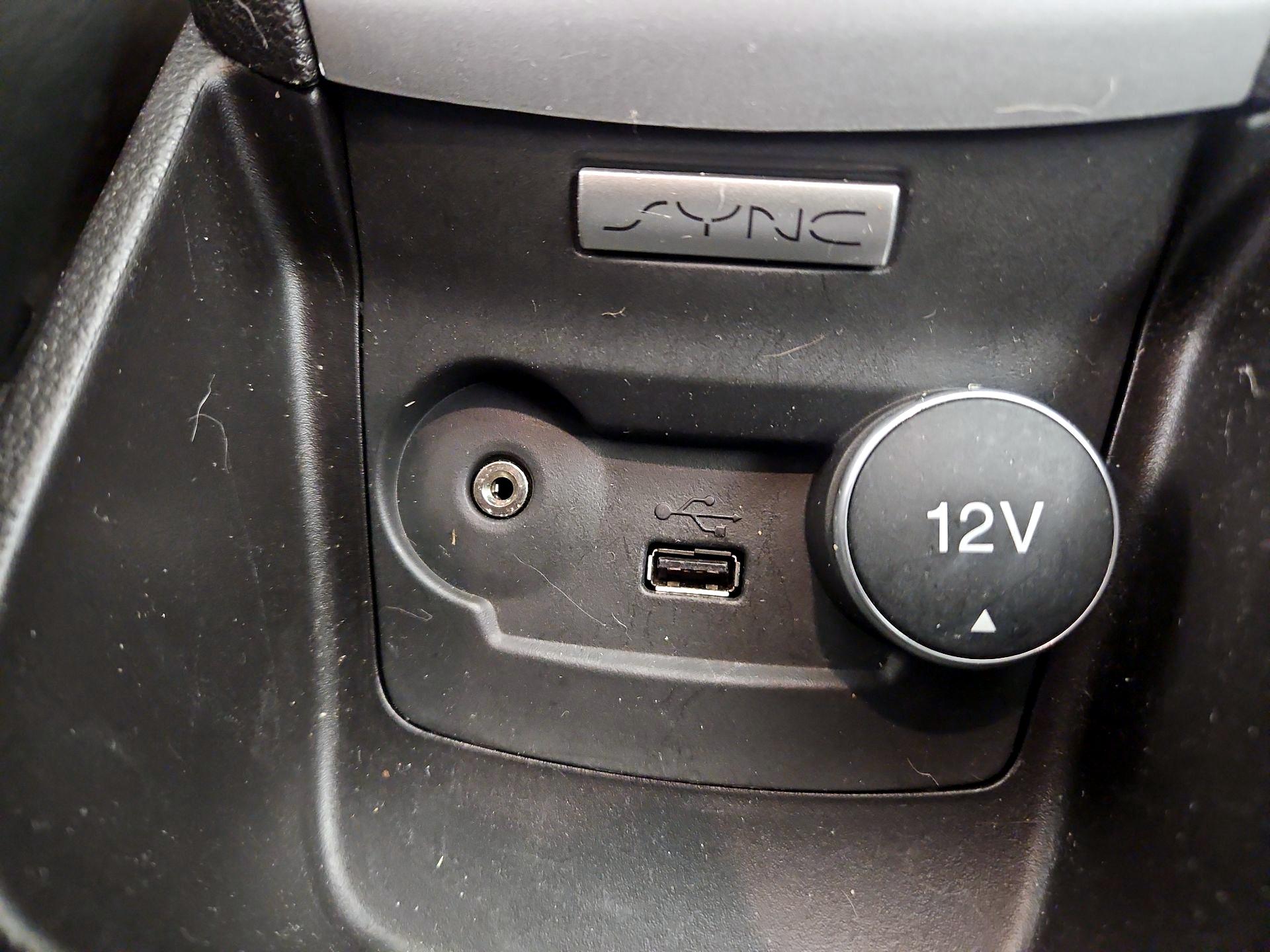 Thumbnail: 2017 Ford Fiesta - 17