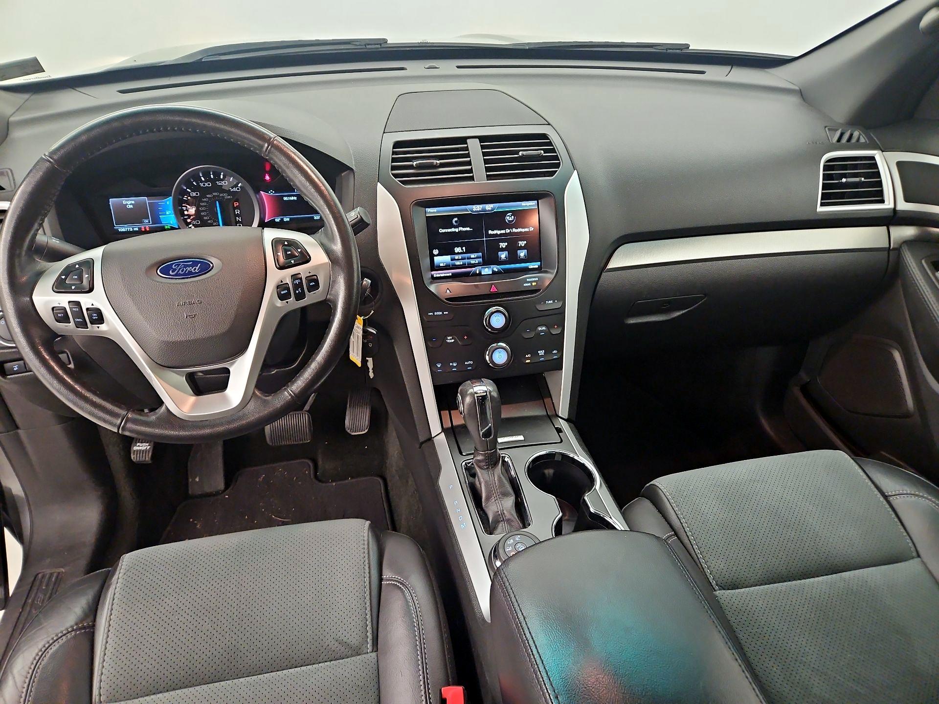 Thumbnail: 2015 Ford Explorer - 9