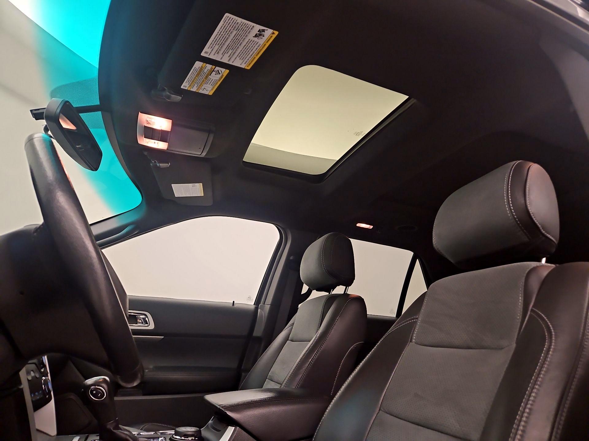 Thumbnail: 2015 Ford Explorer - 20