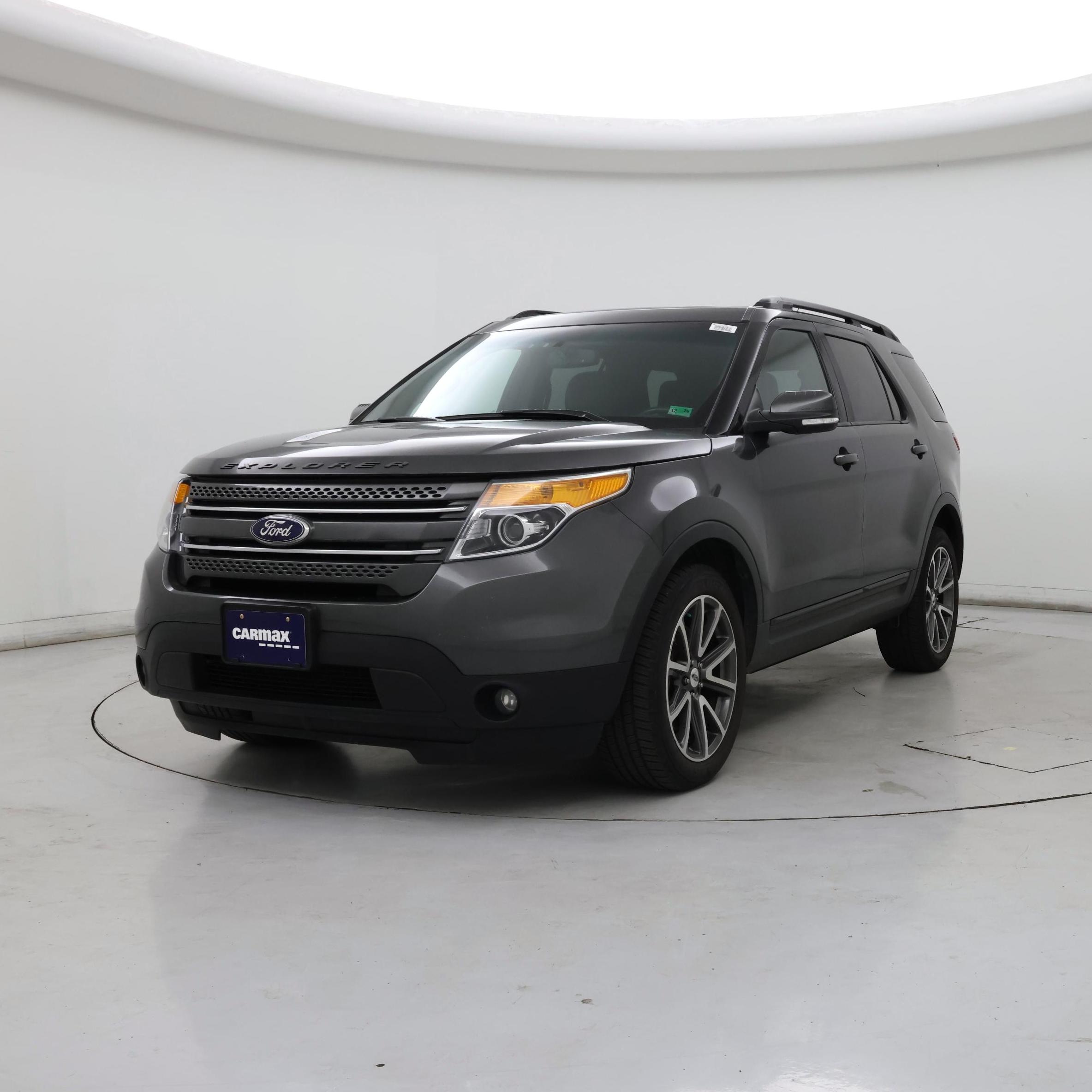 Thumbnail: 2015 Ford Explorer - 4