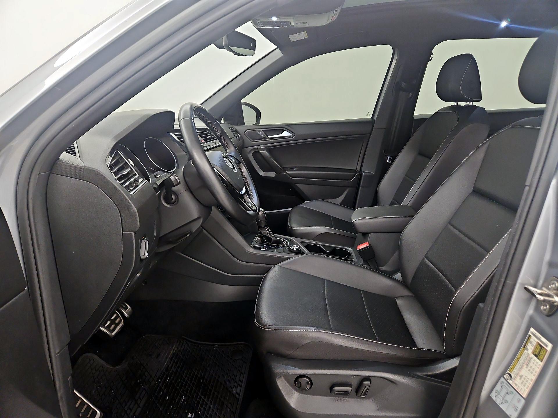 Thumbnail: 2021 Volkswagen Tiguan - 11