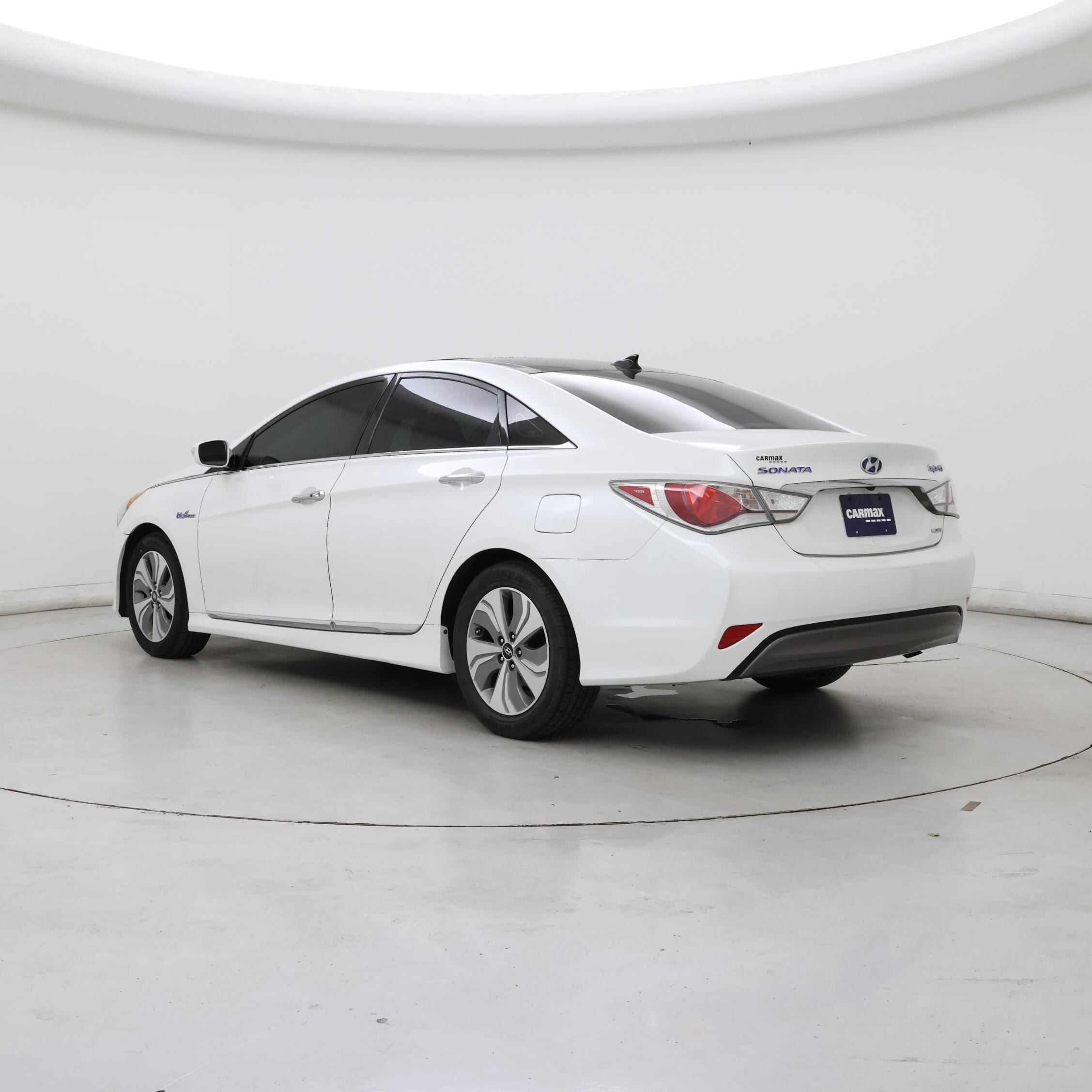 Thumbnail: 2015 Hyundai Sonata - 2