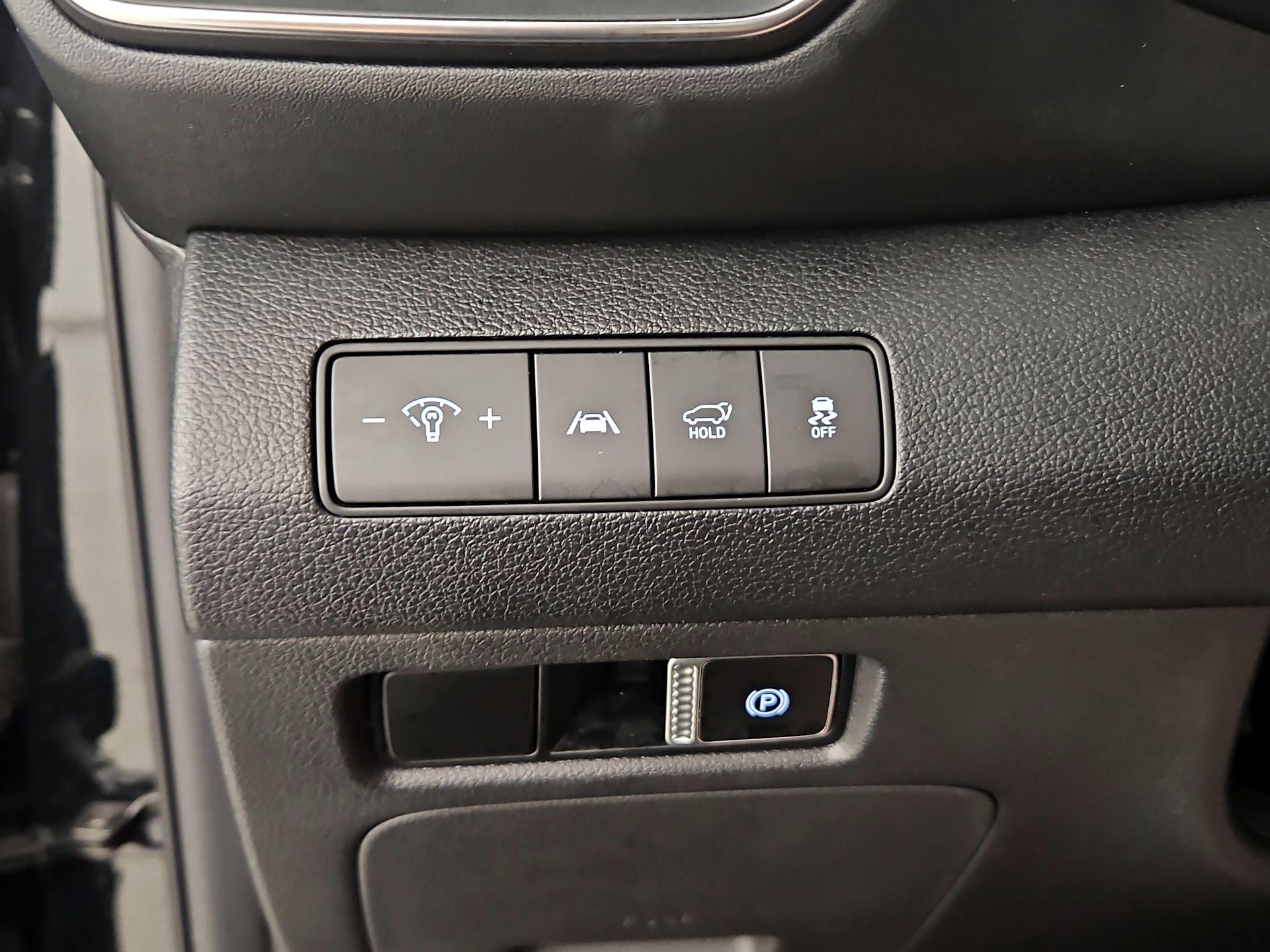 Thumbnail: 2021 Hyundai Santa Fe - 13