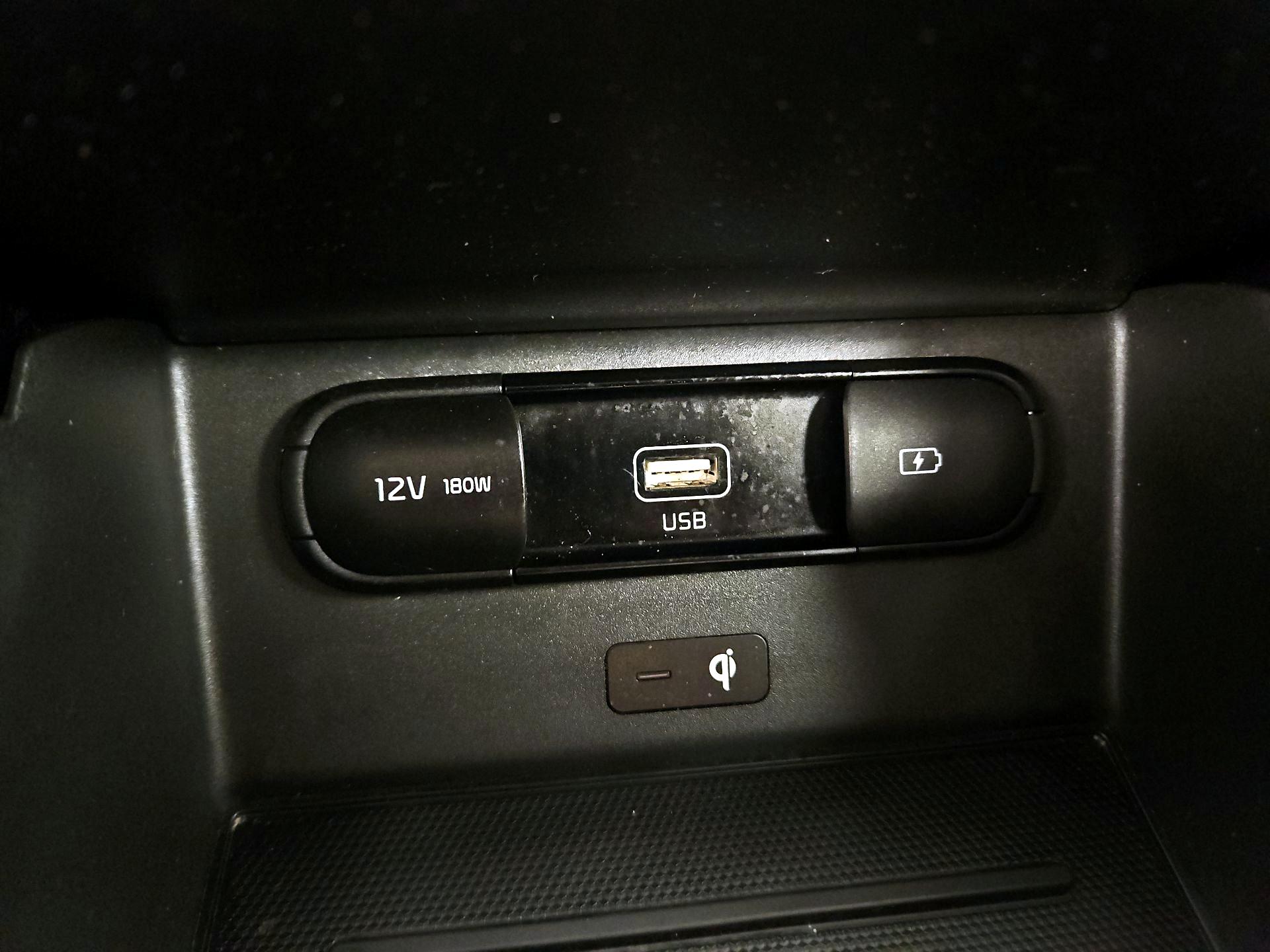 Thumbnail: 2020 Kia Telluride - 19