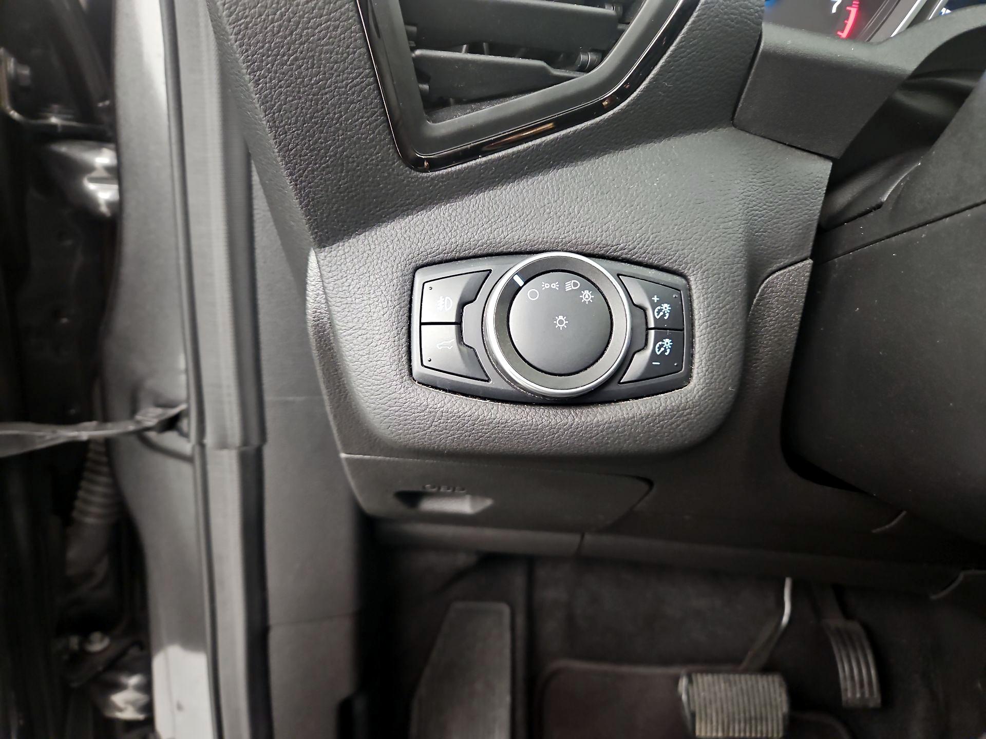 Thumbnail: 2017 Ford Escape - 13