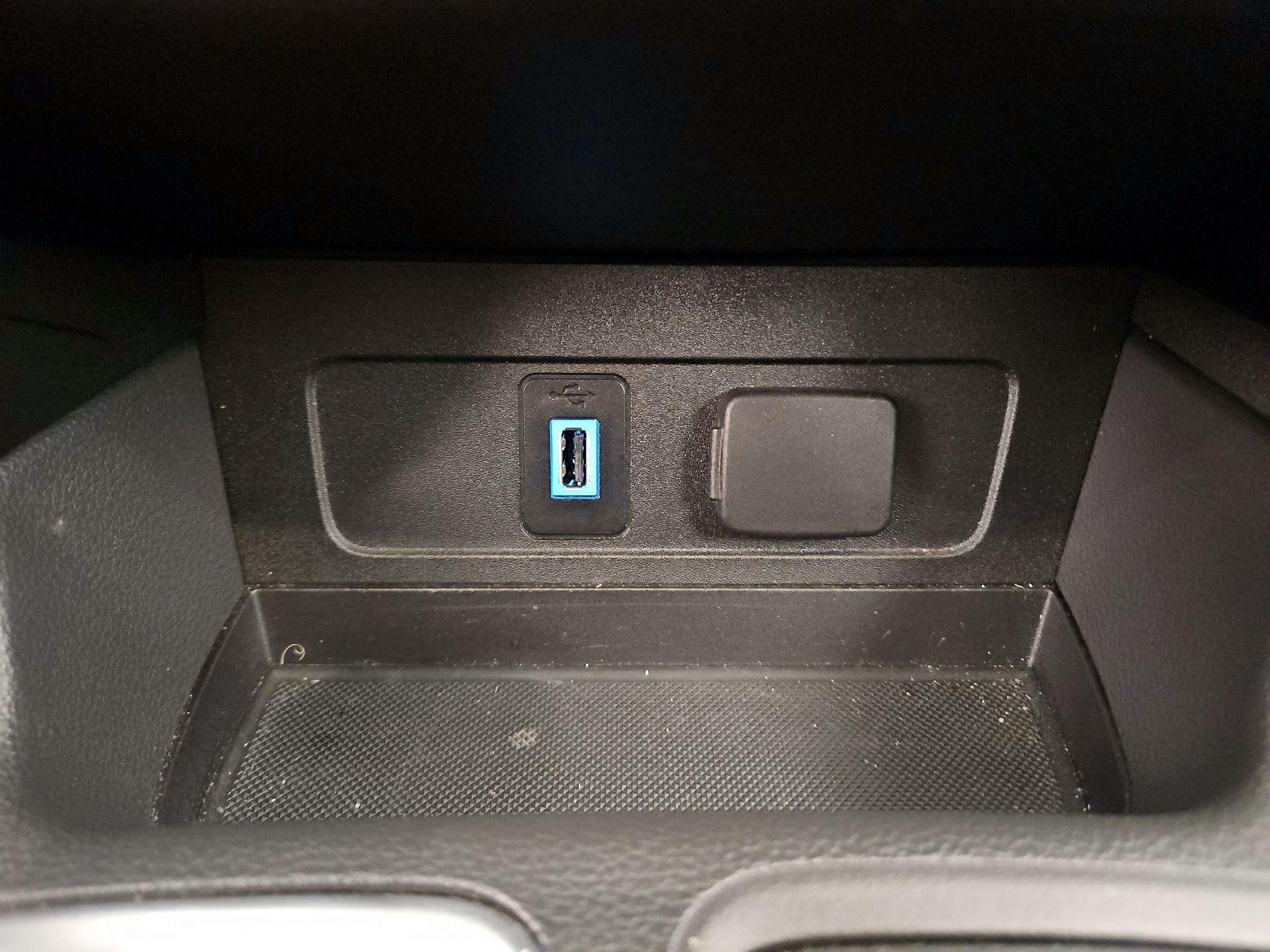 Thumbnail: 2017 Ford Escape - 19