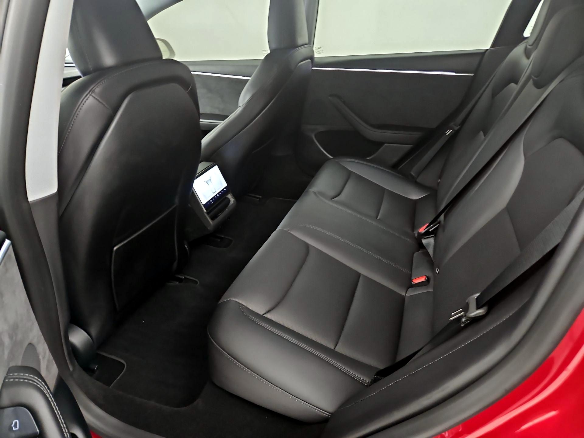 Thumbnail: 2025 Tesla Model 3 - 19