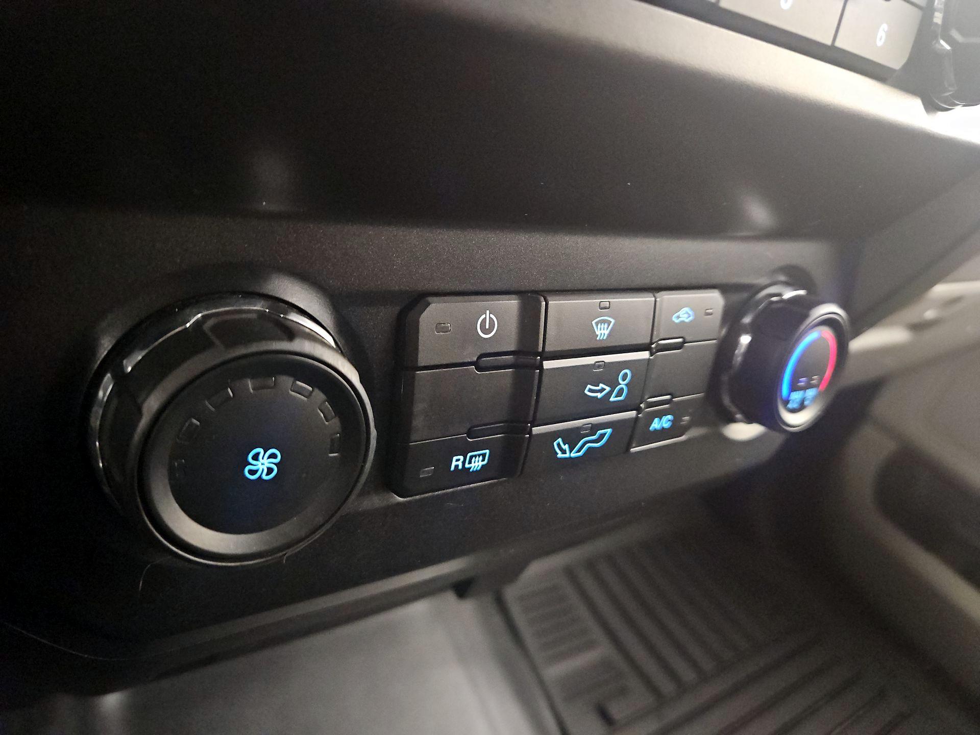 Thumbnail: 2019 Ford F-150 - 16