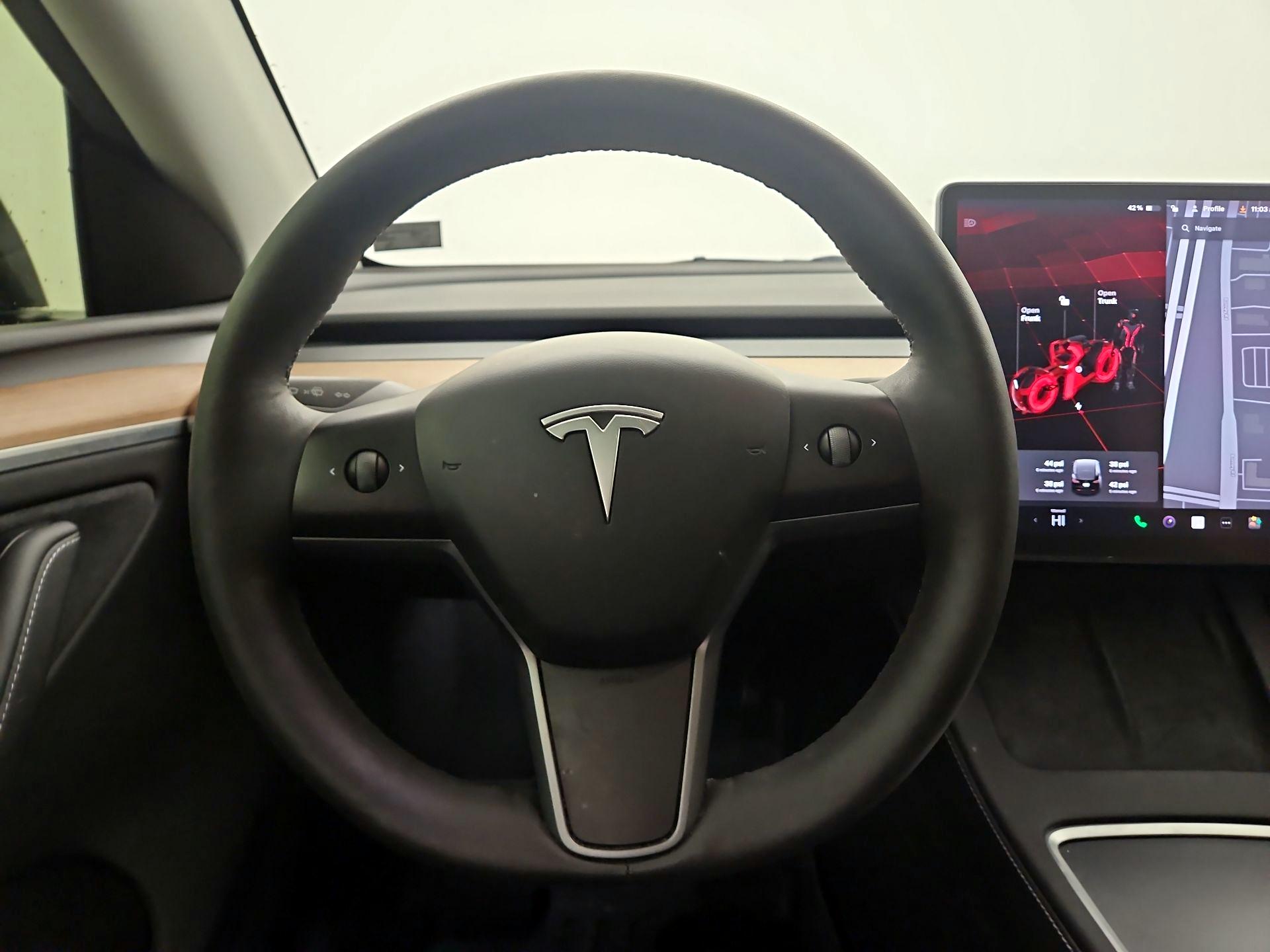 Thumbnail: 2023 Tesla Model Y - 10