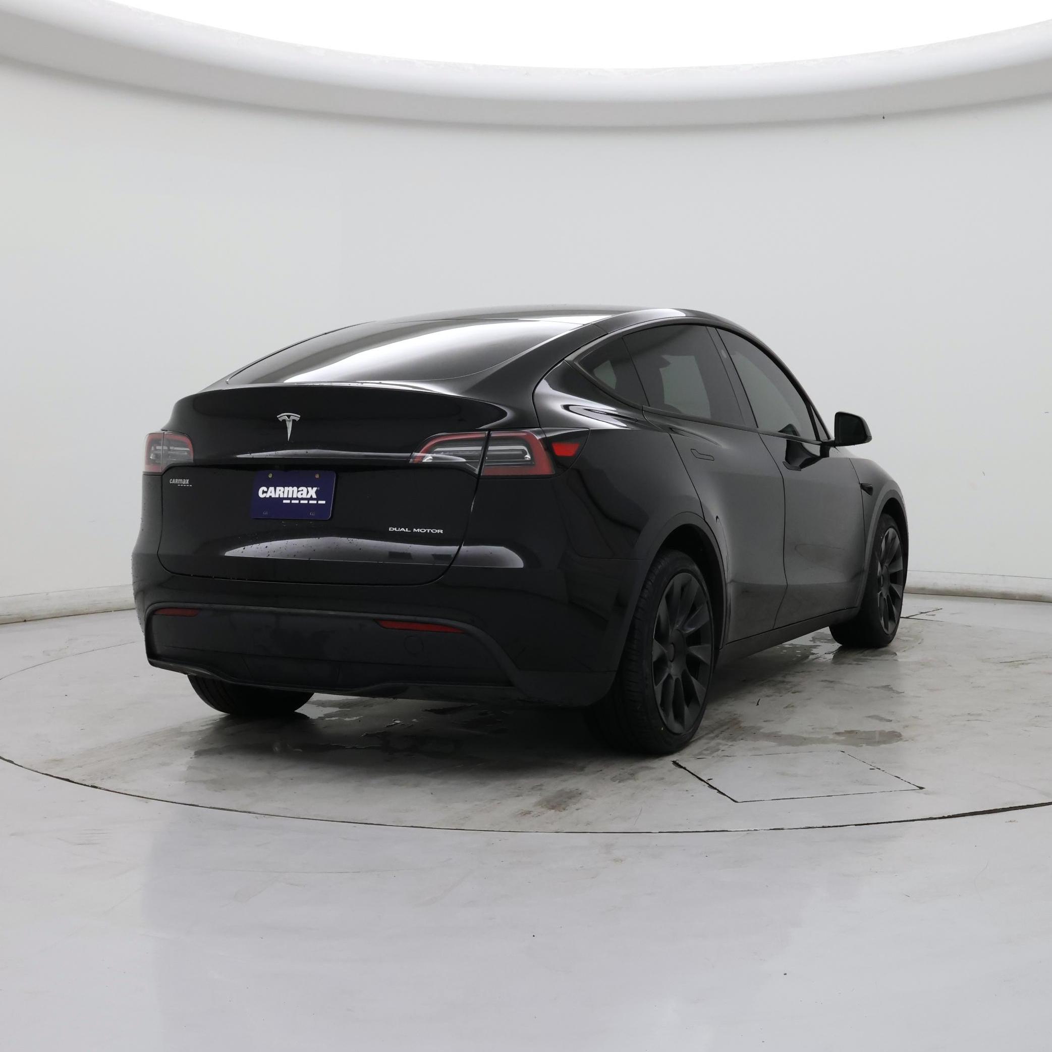 Thumbnail: 2023 Tesla Model Y - 8