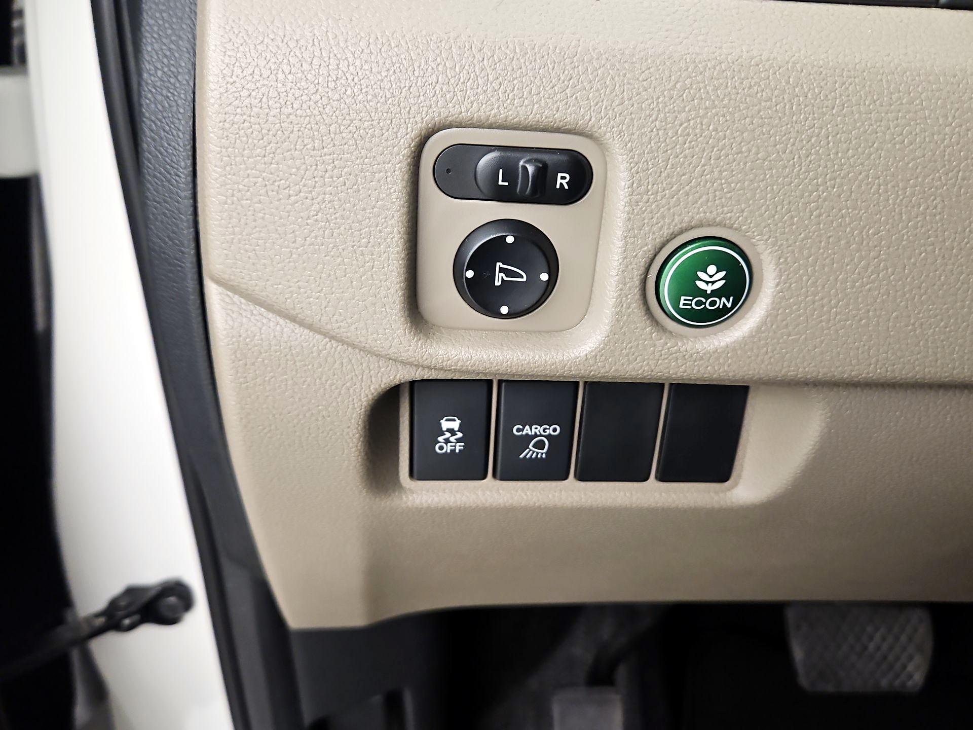 Thumbnail: 2017 Honda Ridgeline - 13