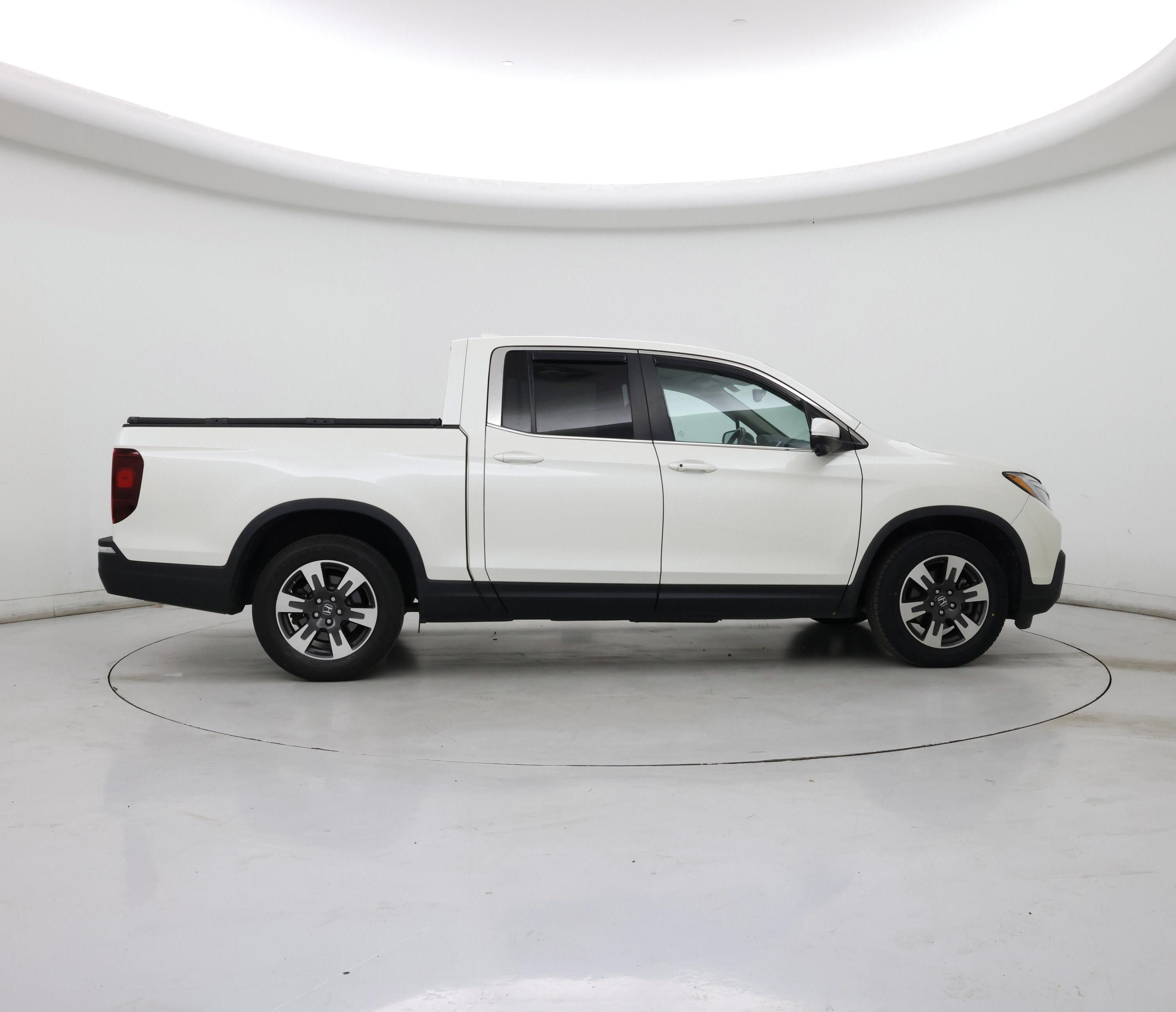 Thumbnail: 2017 Honda Ridgeline - 7