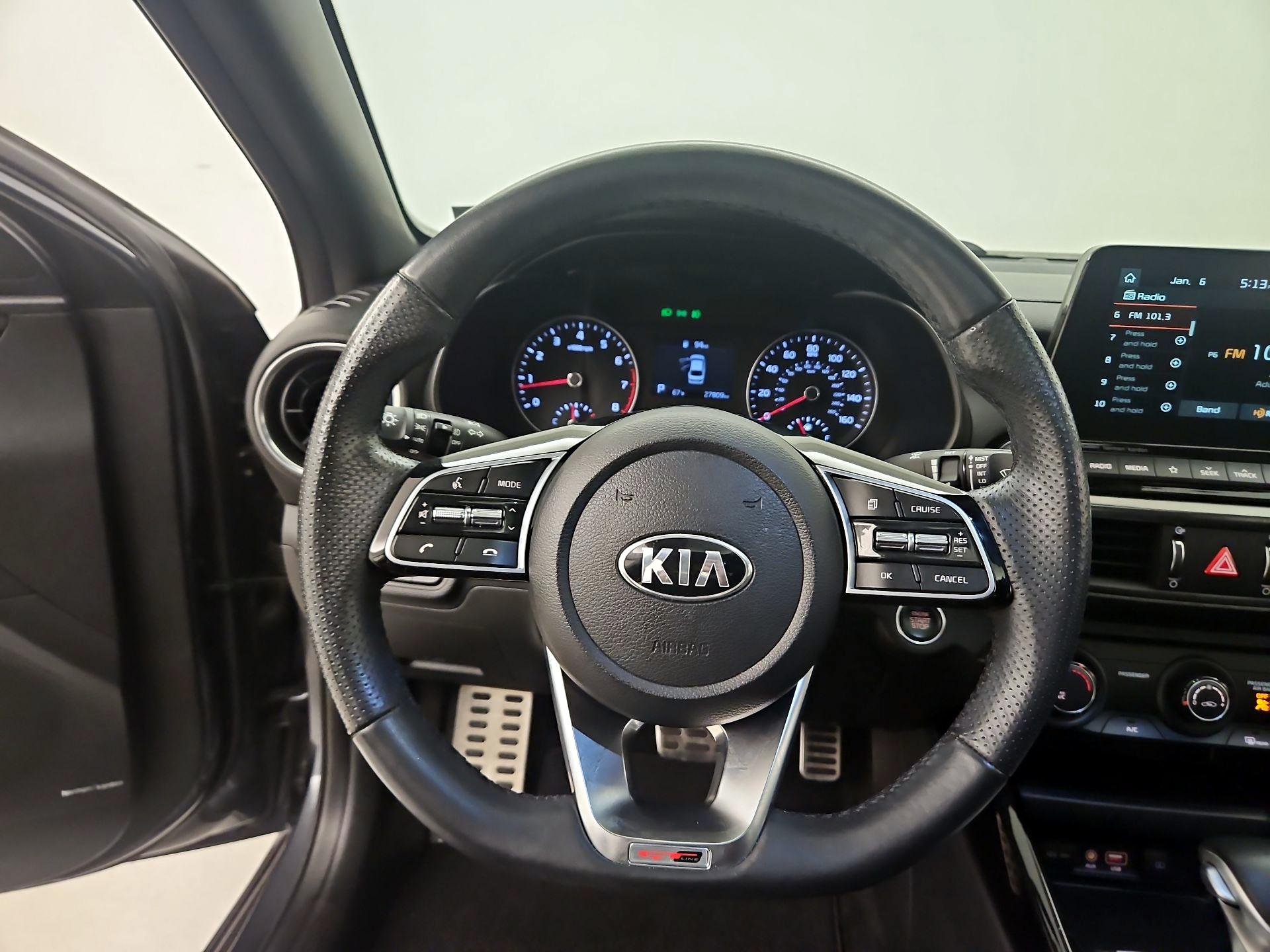 Thumbnail: 2021 Kia Forte - 10