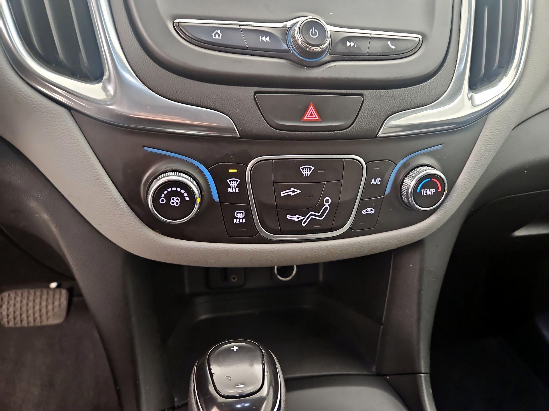 Thumbnail: 2018 Chevrolet Equinox - 16