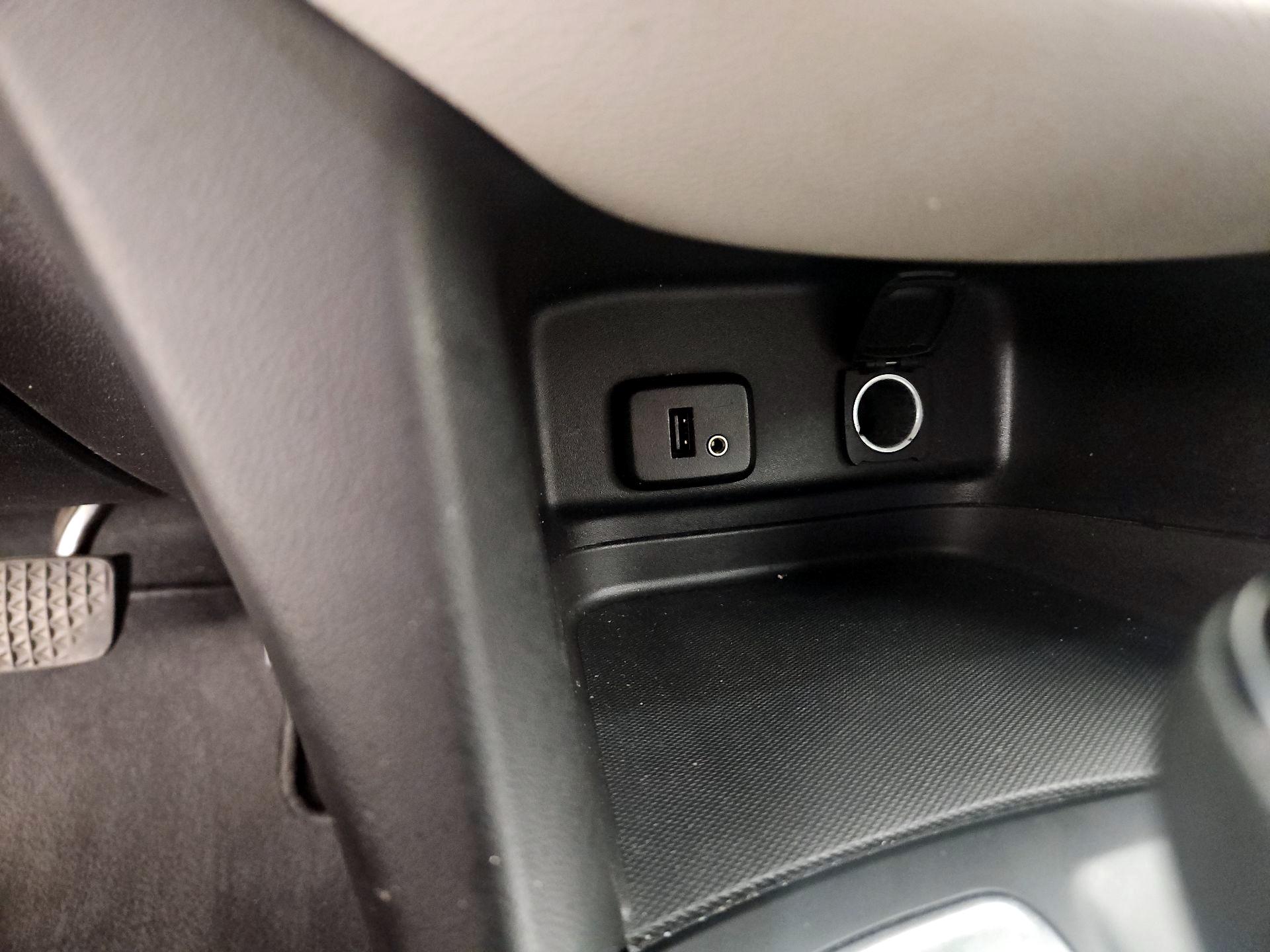 Thumbnail: 2018 Chevrolet Equinox - 18