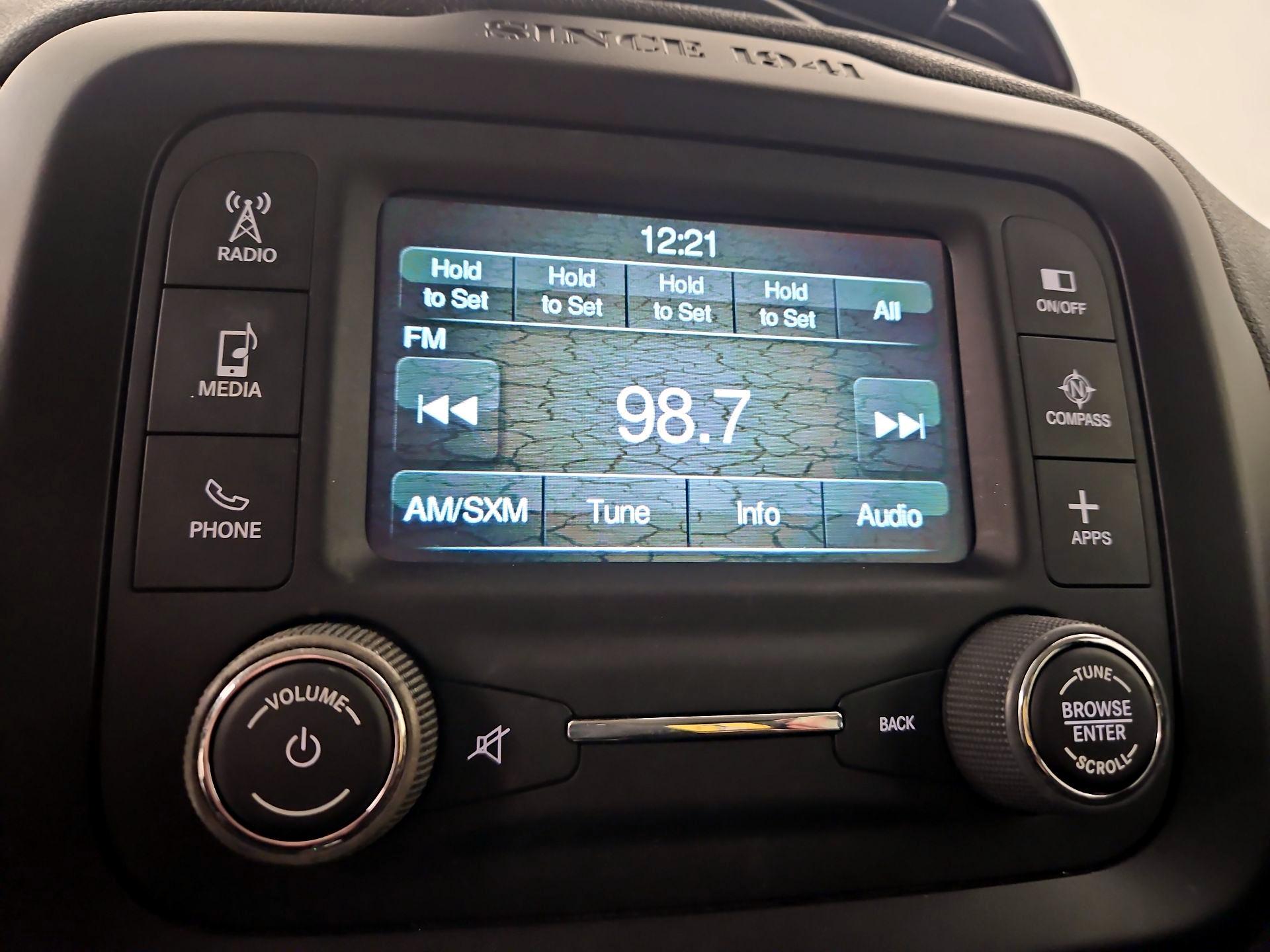 Thumbnail: 2016 Jeep Renegade - 15