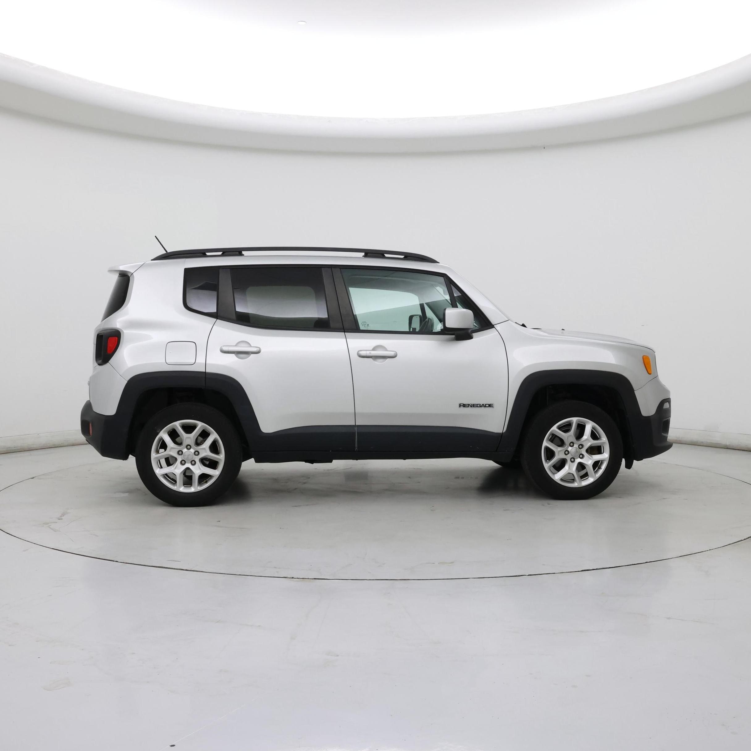 Thumbnail: 2016 Jeep Renegade - 7