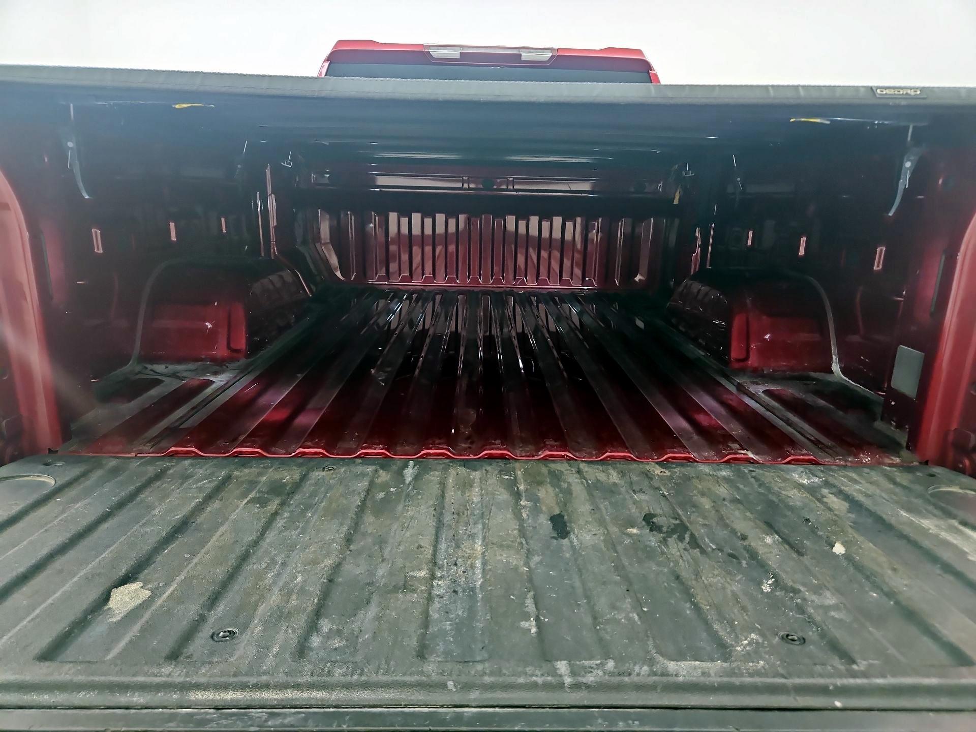 Thumbnail: 2020 Chevrolet Silverado 1500 - 20