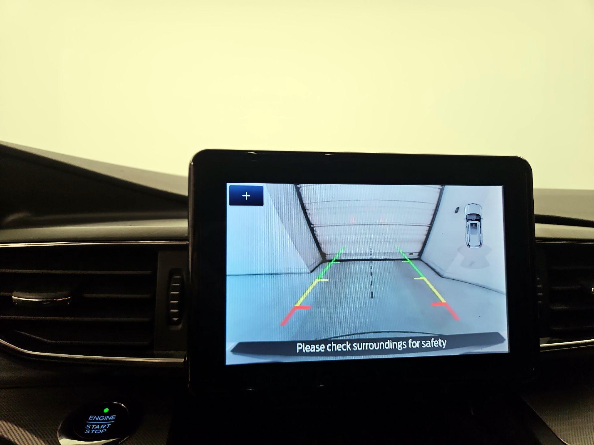 Thumbnail: 2020 Ford Explorer - 14