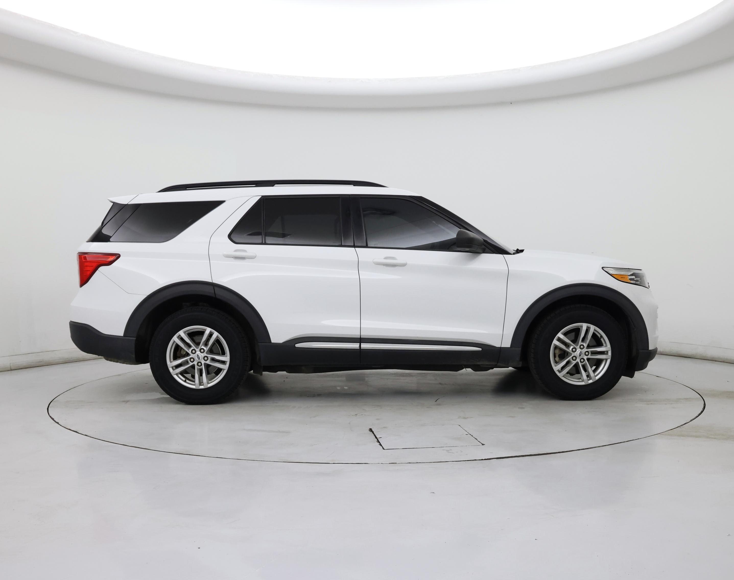 Thumbnail: 2020 Ford Explorer - 7