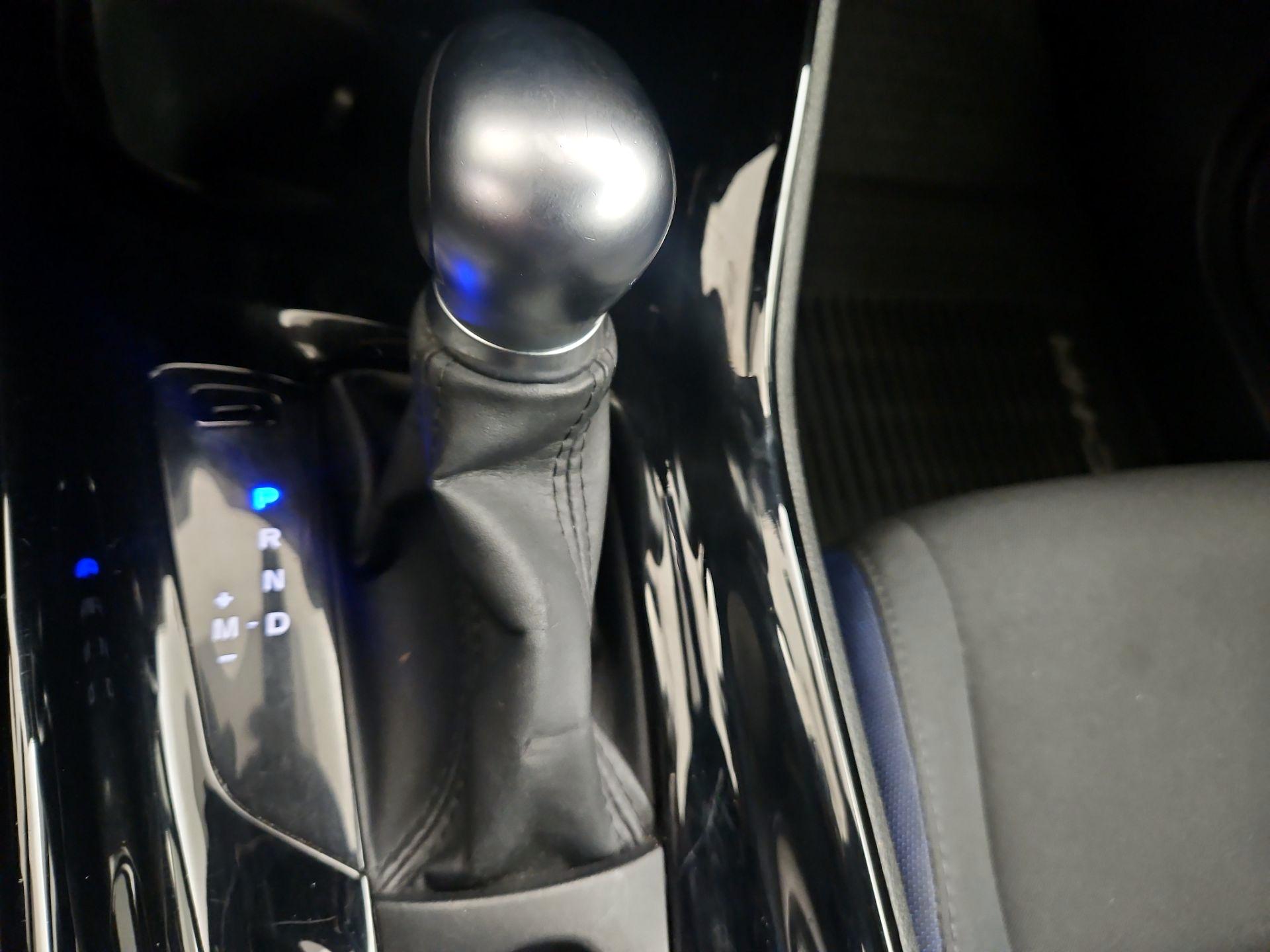 Thumbnail: 2020 Toyota C-HR - 17