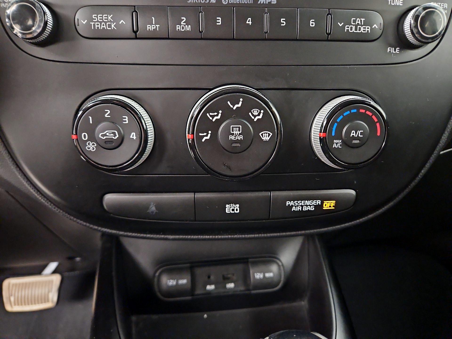 Thumbnail: 2014 Kia Soul - 15