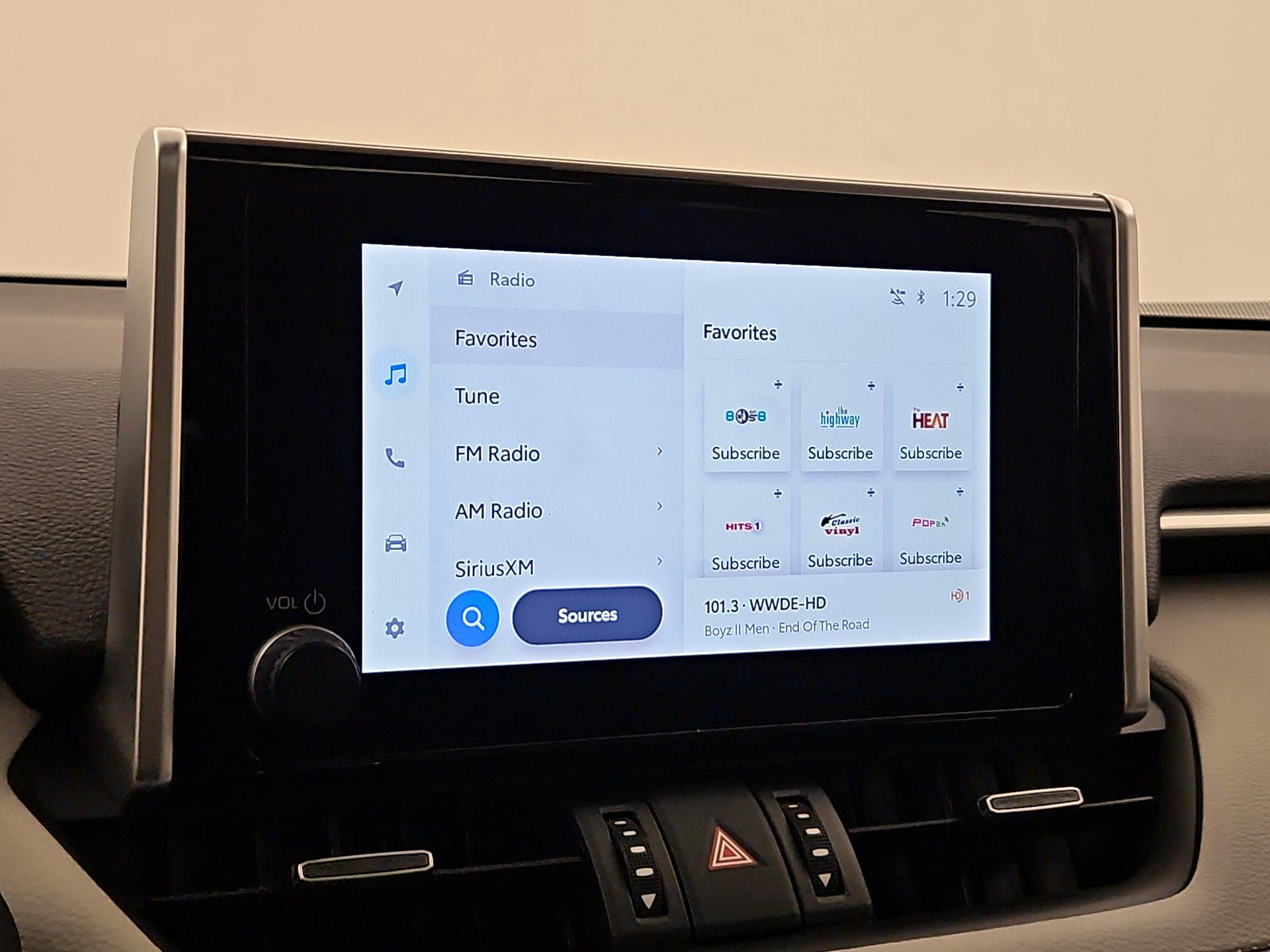 Thumbnail: 2025 Toyota RAV4 - 15