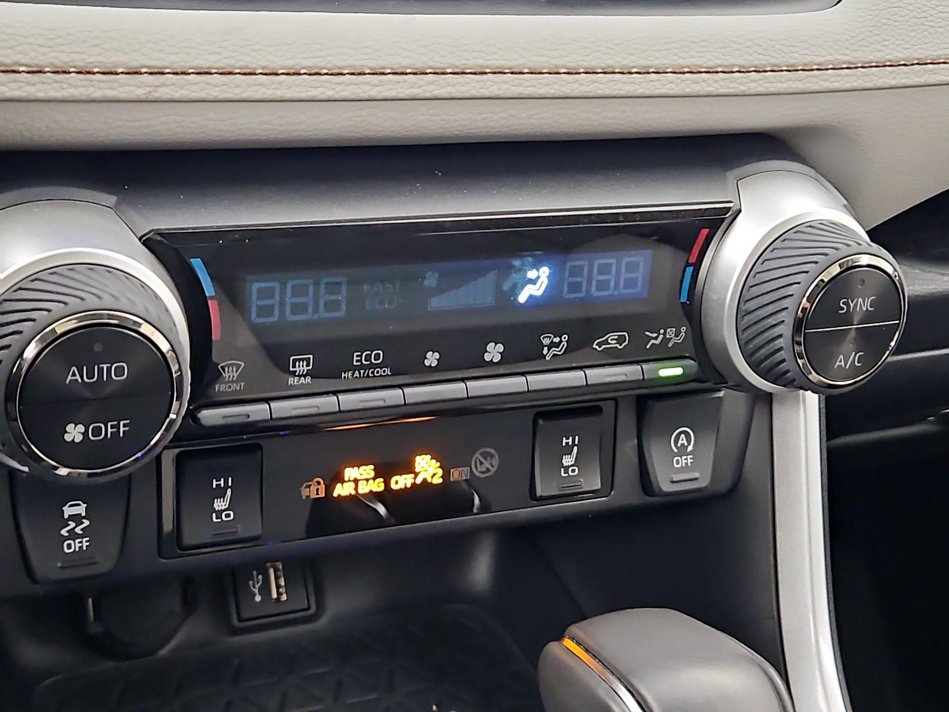 Thumbnail: 2025 Toyota RAV4 - 16