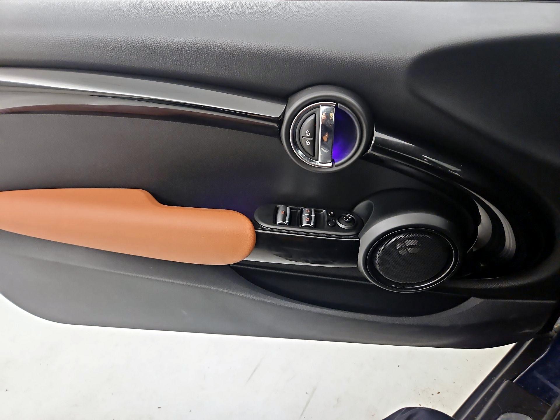 Thumbnail: 2019 MINI Cooper - 12