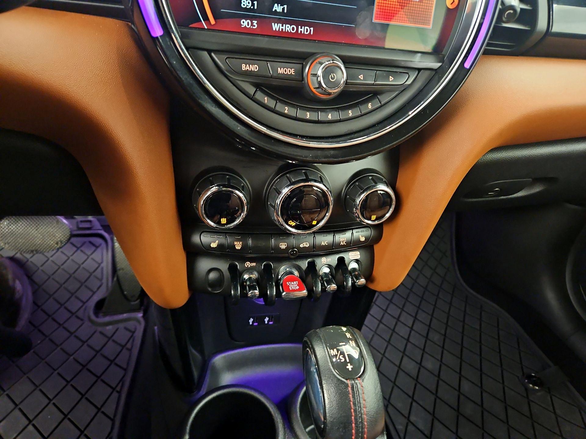 Thumbnail: 2019 MINI Cooper - 17