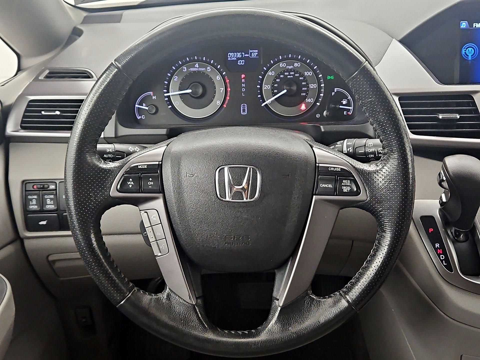 Thumbnail: 2014 Honda Odyssey - 10