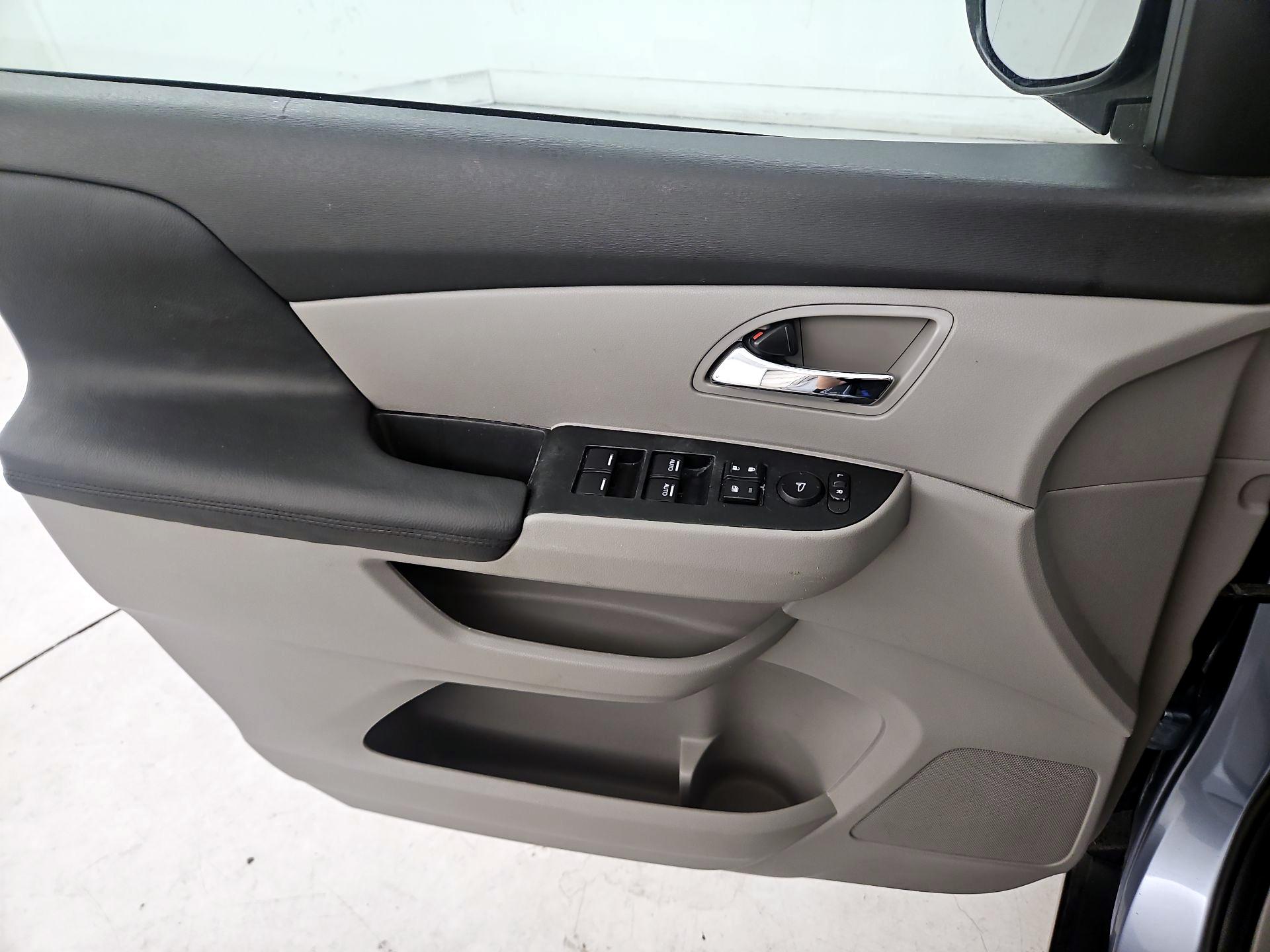 Thumbnail: 2014 Honda Odyssey - 12